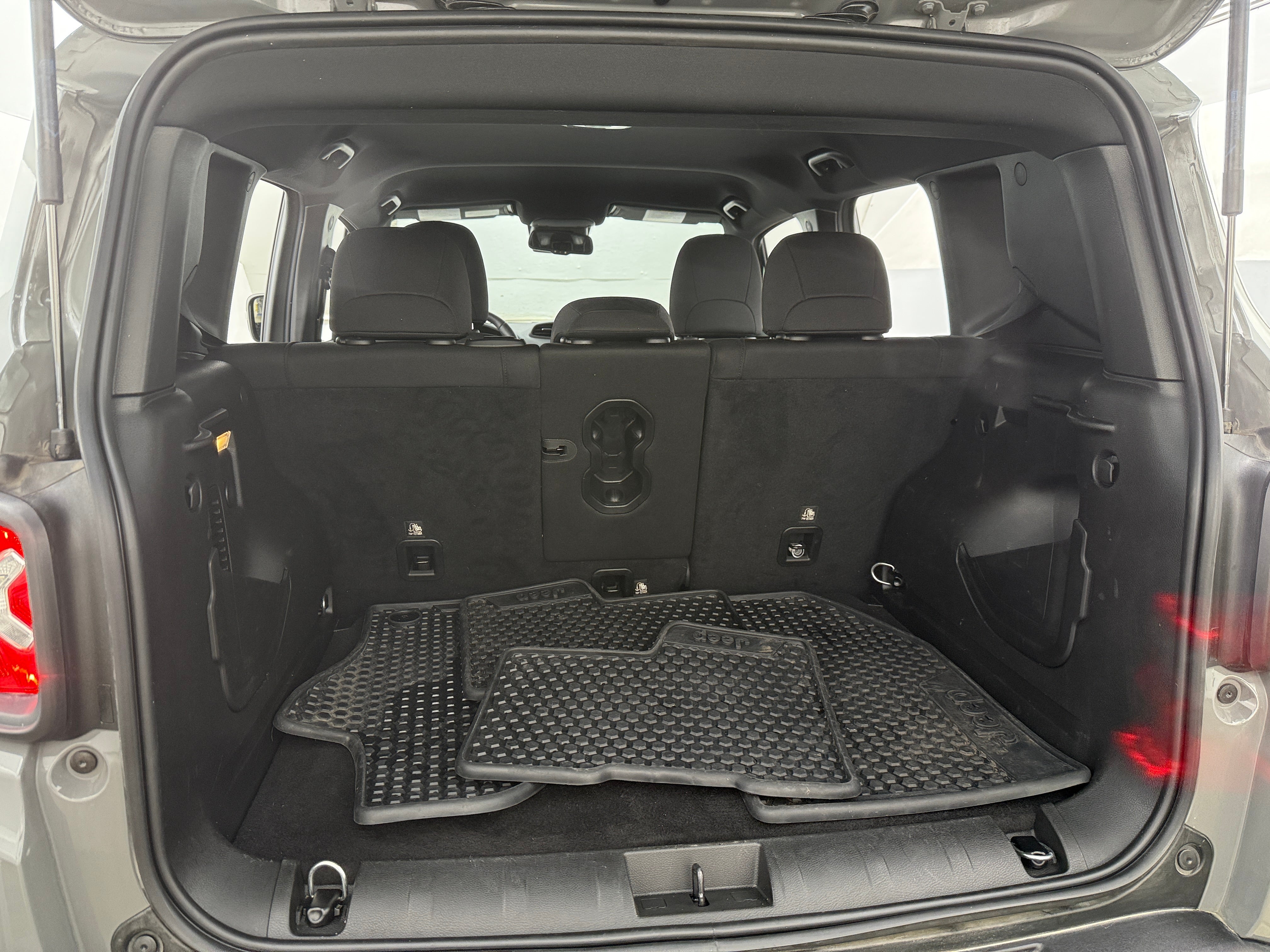 2022 Jeep Renegade Altitude 7