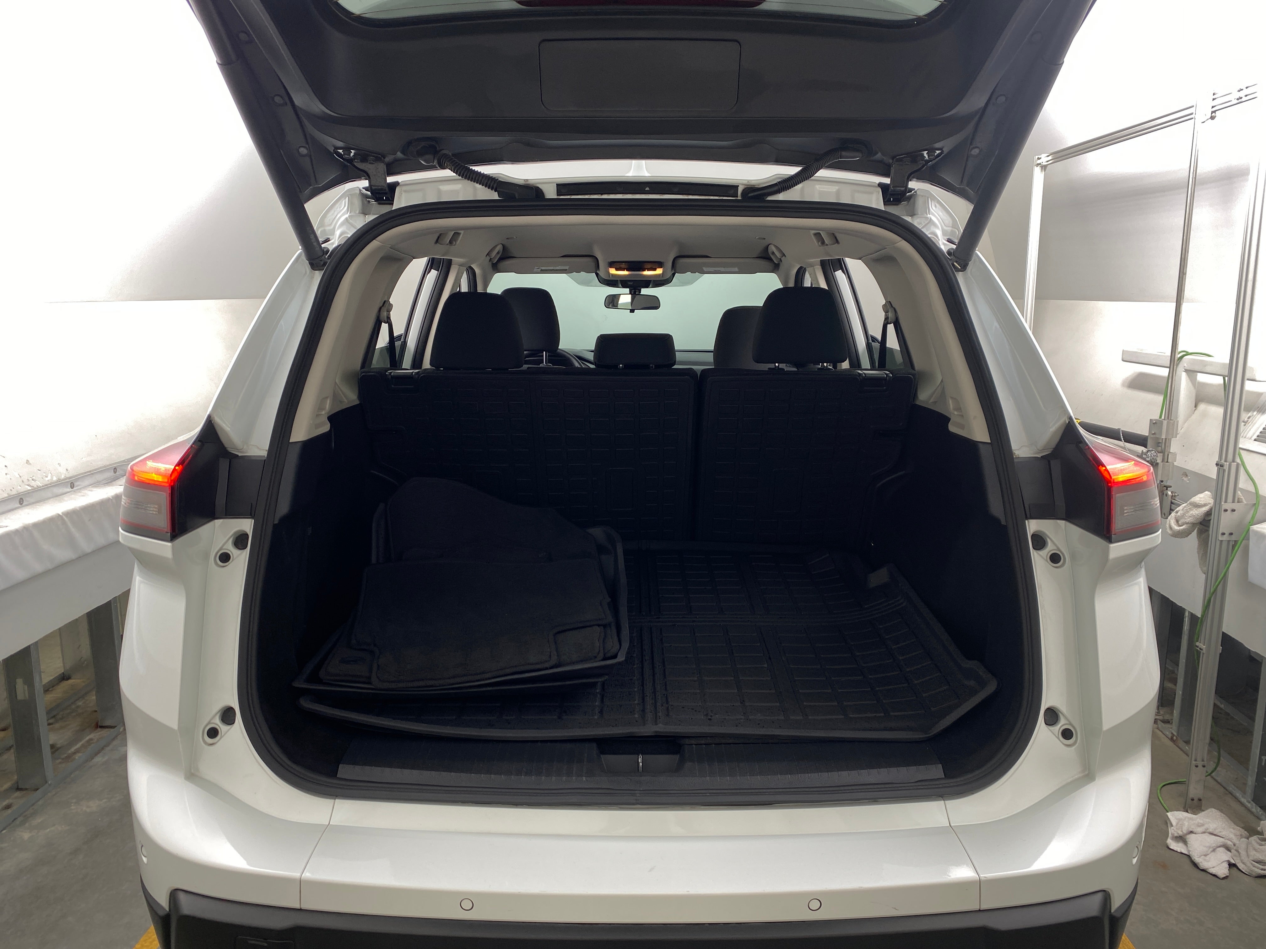 2024 Nissan Rogue SV 7
