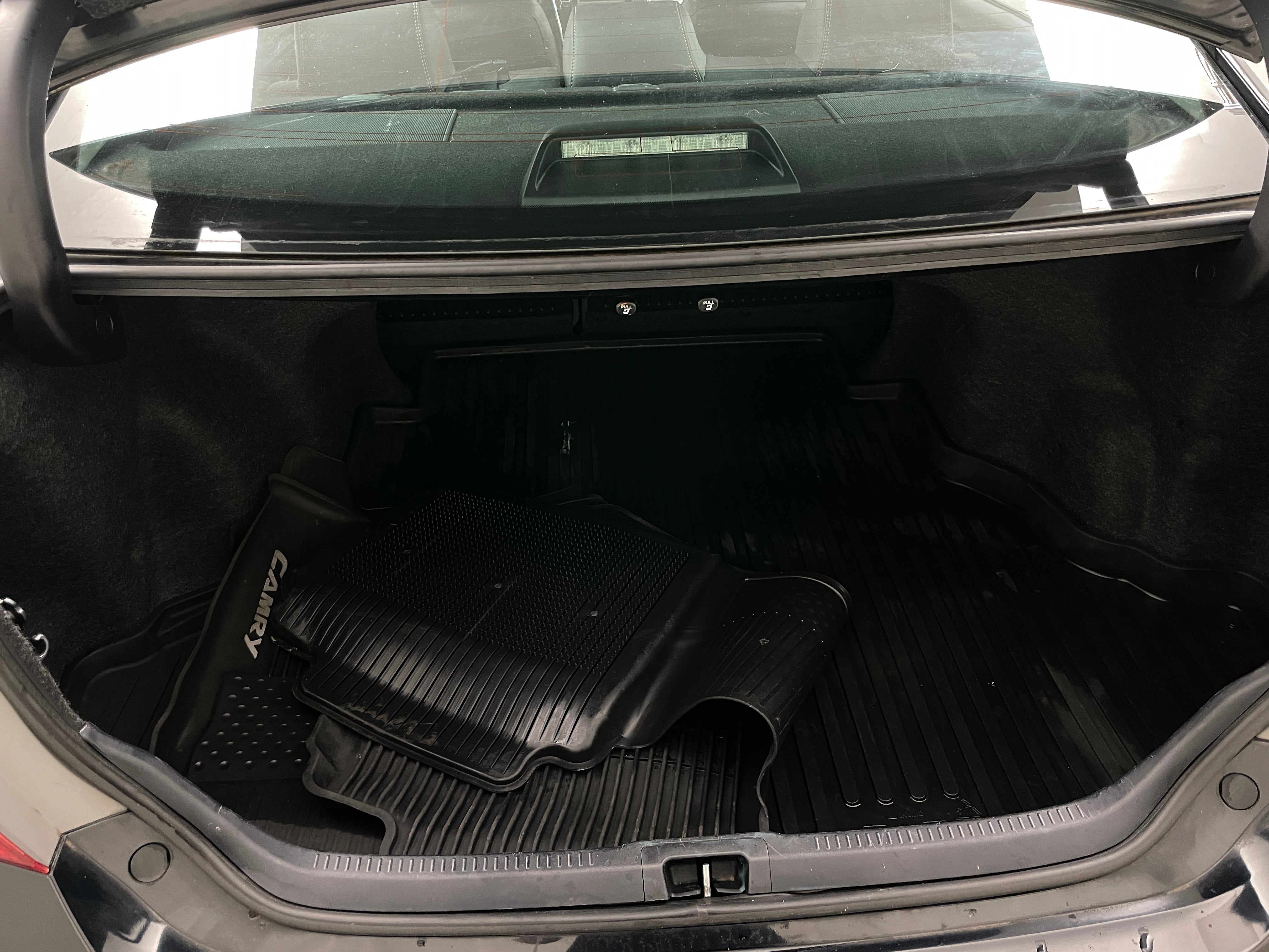 2017 Toyota Camry SE 7