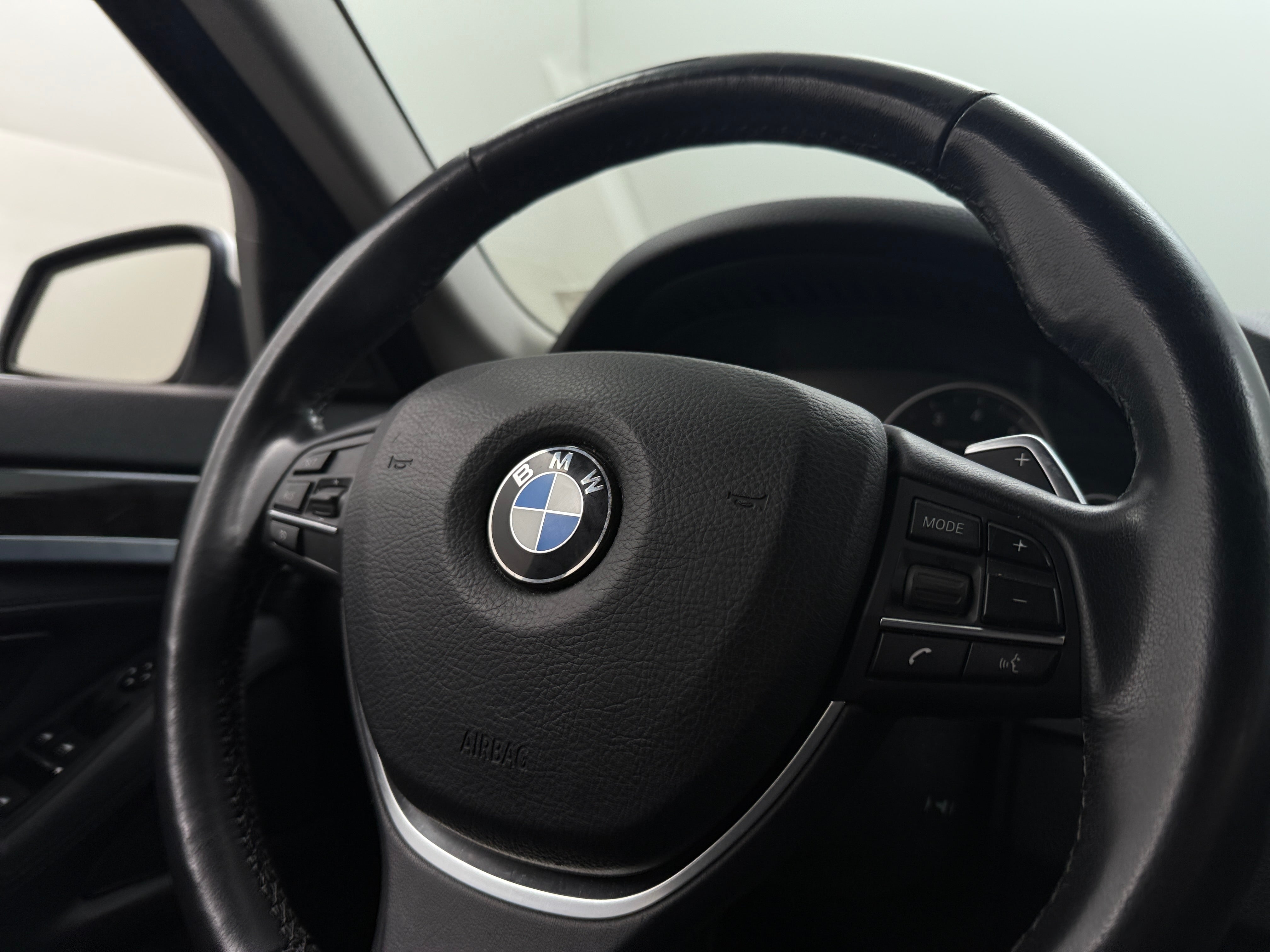 2016 BMW 5 Series 528i xDrive 4