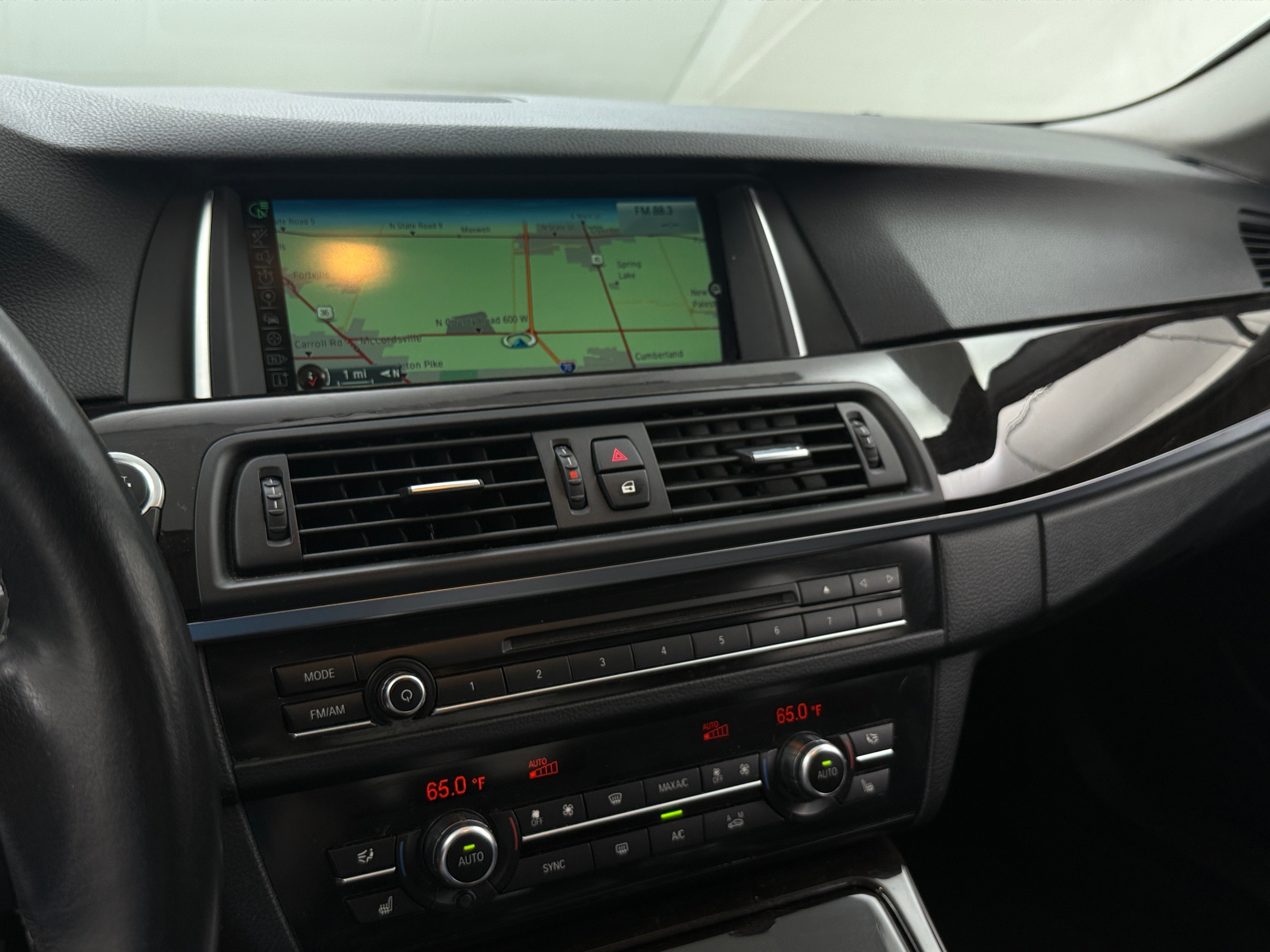 2016 BMW 5 Series 528i xDrive 3