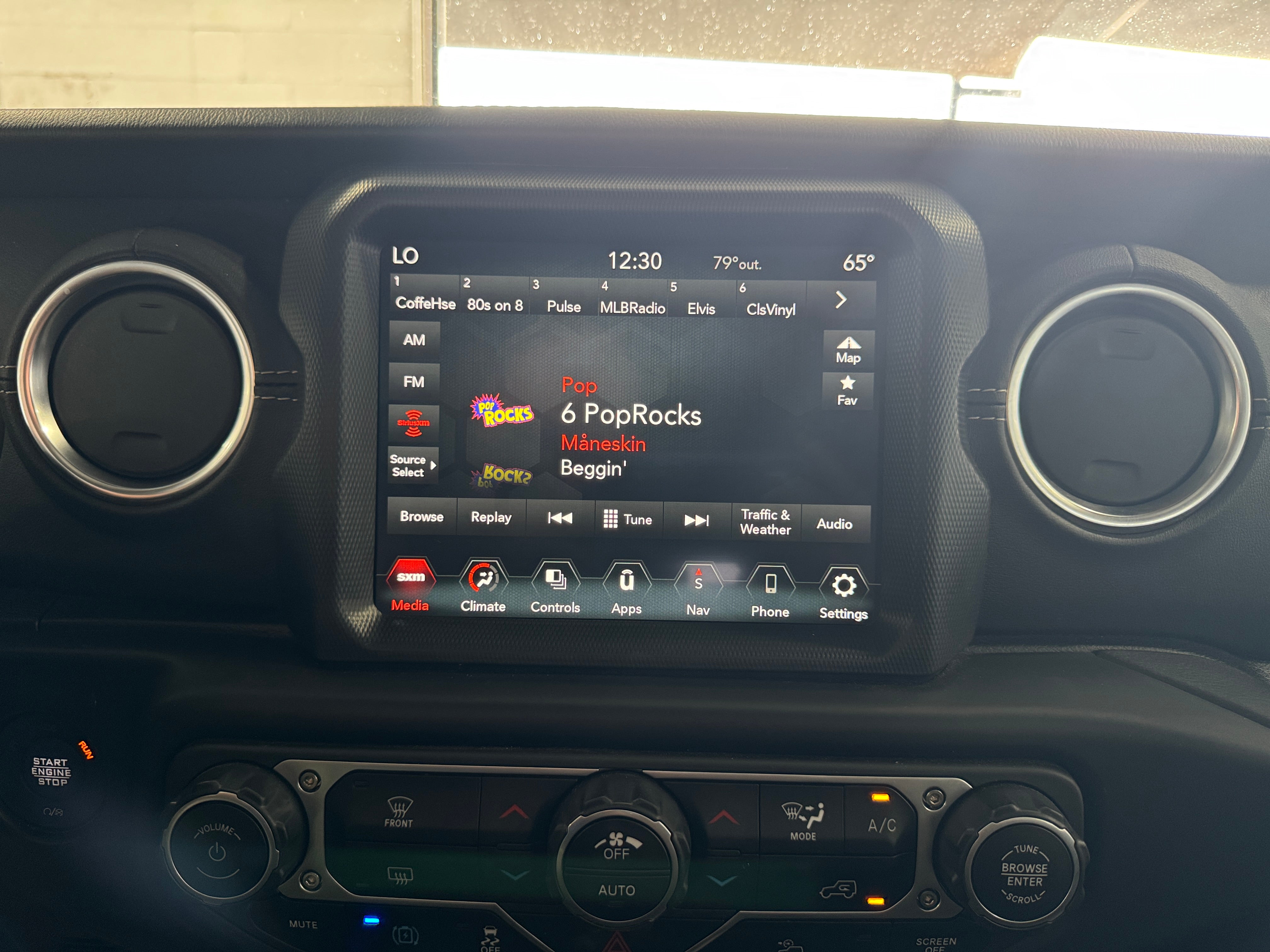 2023 Jeep Wrangler Sahara 4xe 3
