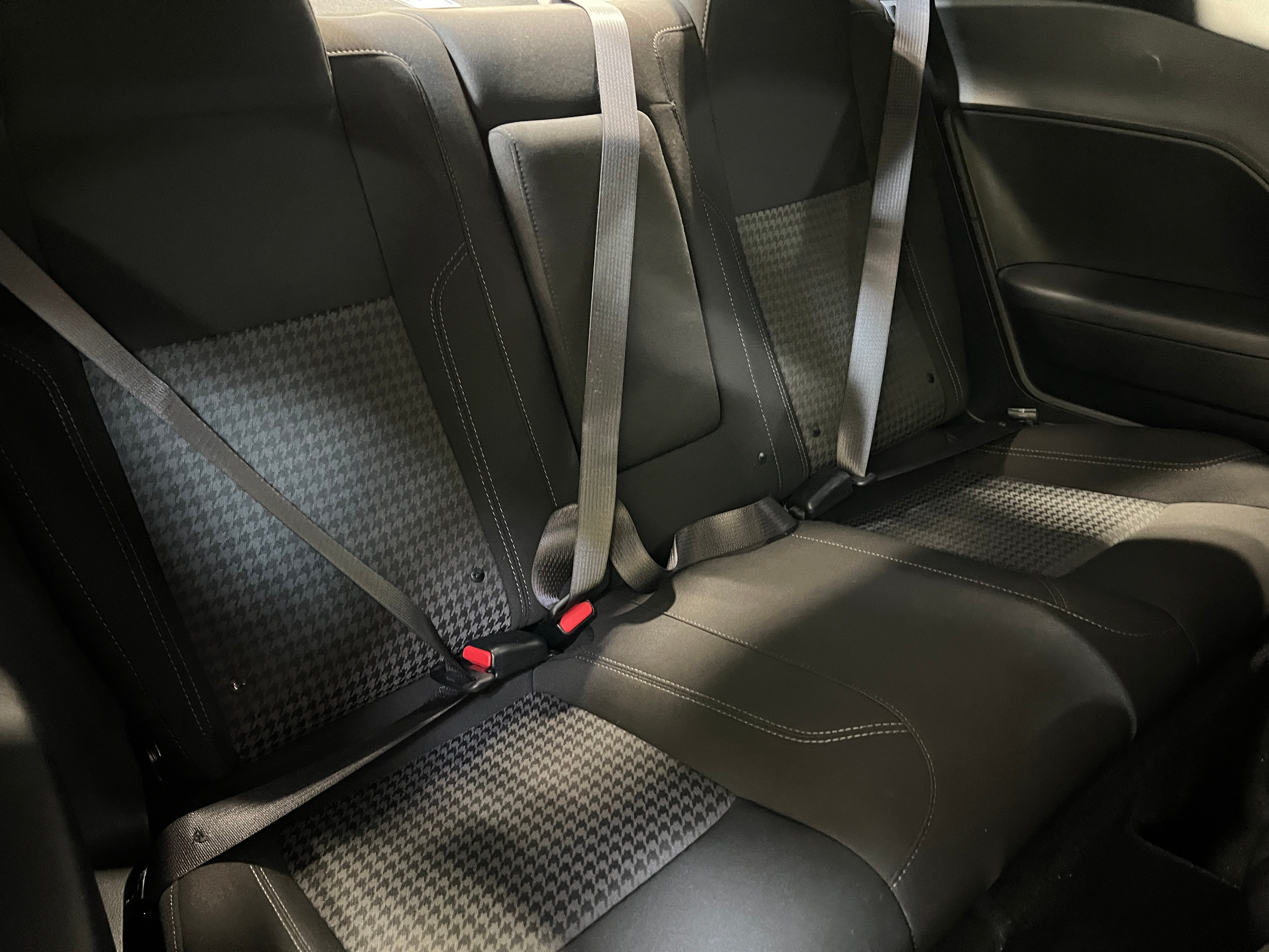 2023 Dodge Challenger SXT 6
