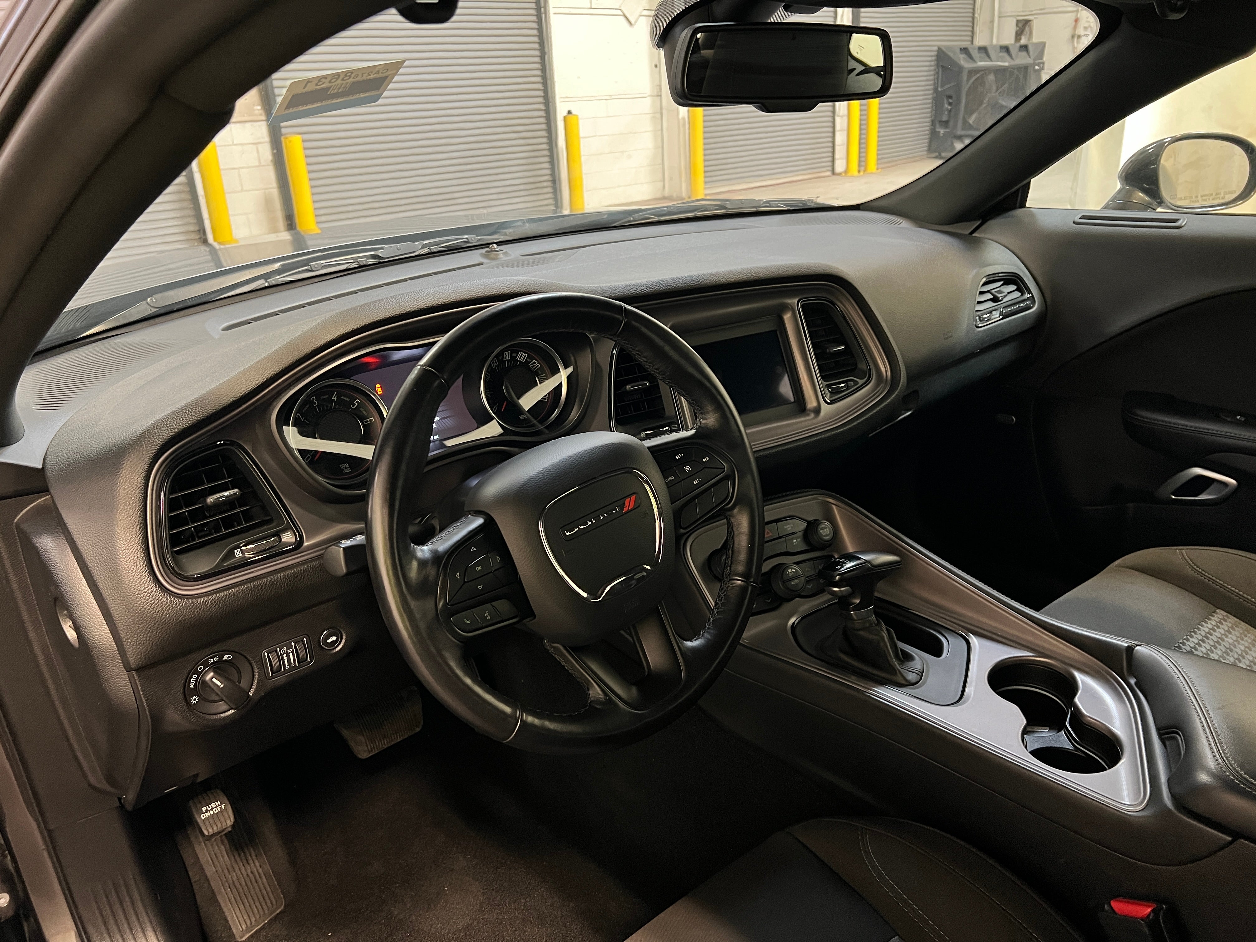 2023 Dodge Challenger SXT 3
