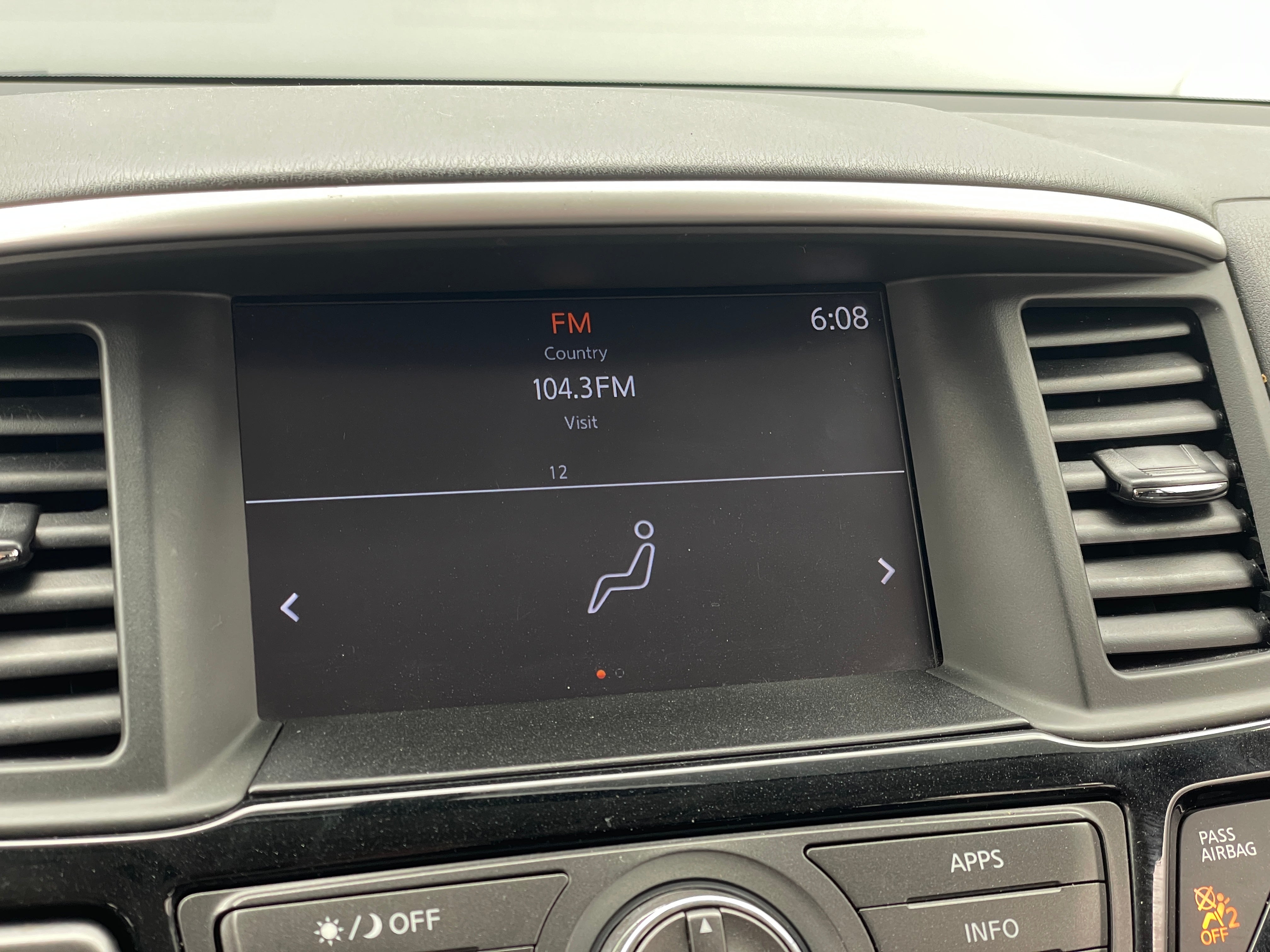 2018 Nissan Pathfinder SV 3