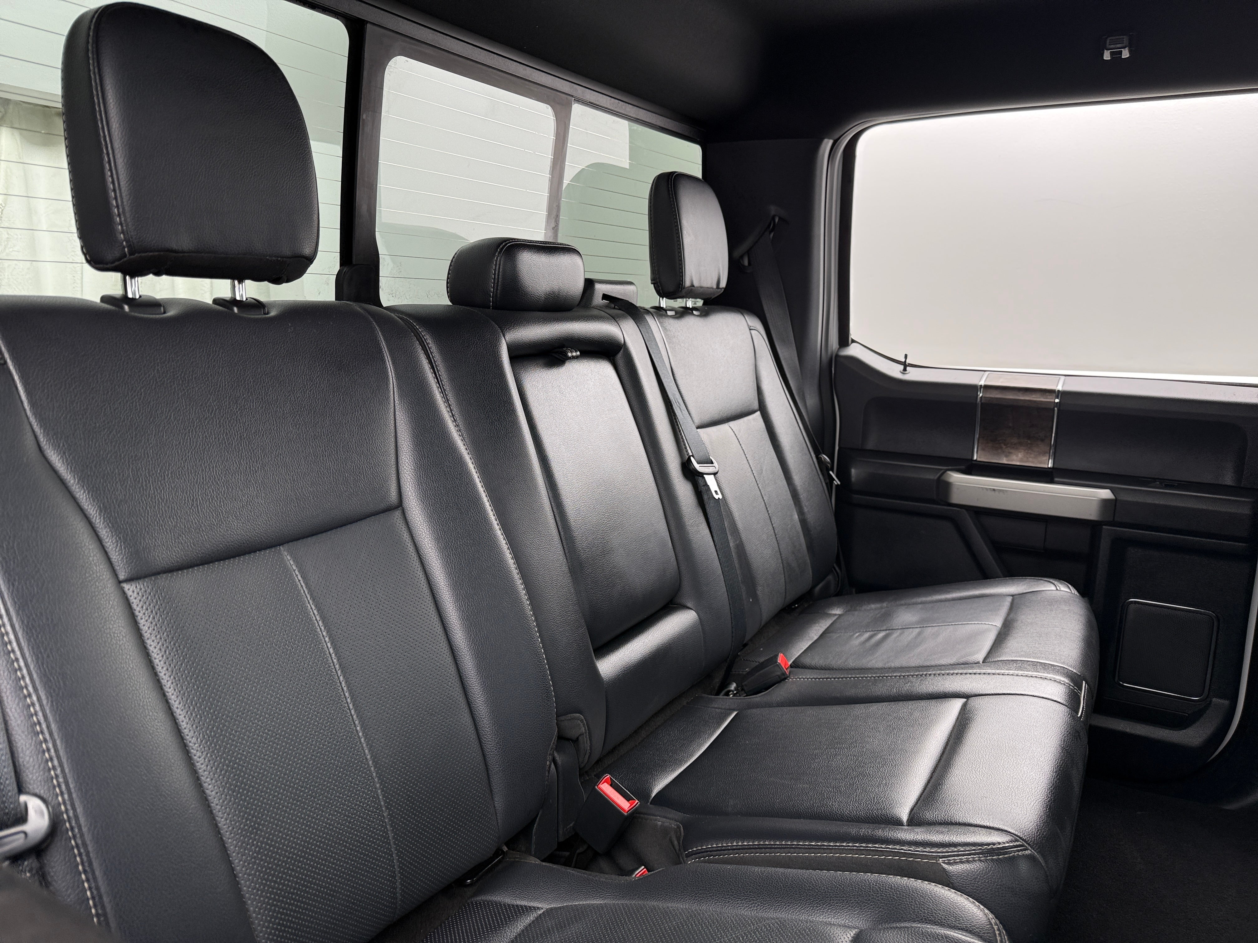 2022 Ford Econoline E-250 5
