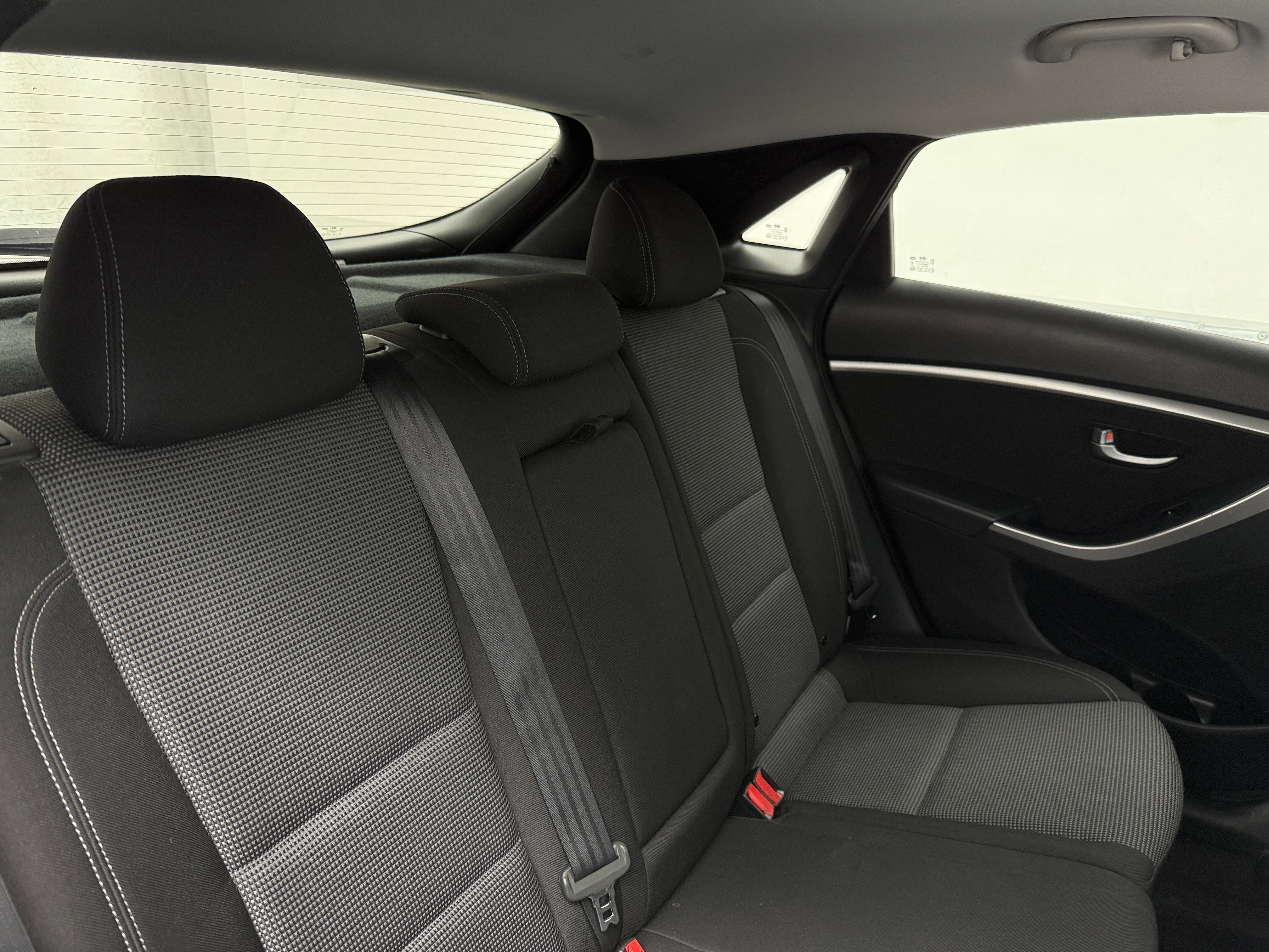 2016 Hyundai Elantra Base 6