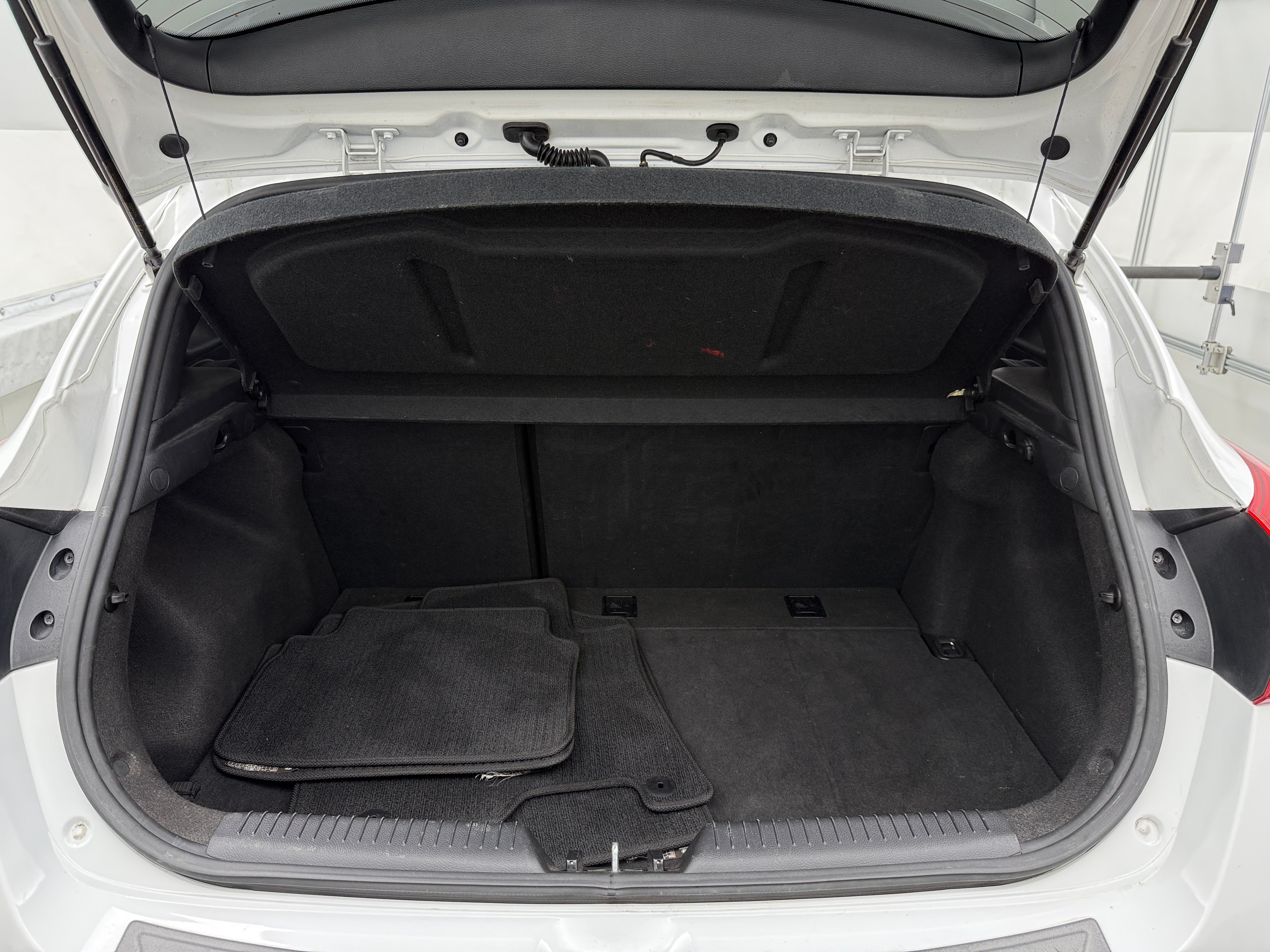 2016 Hyundai Elantra Base 7