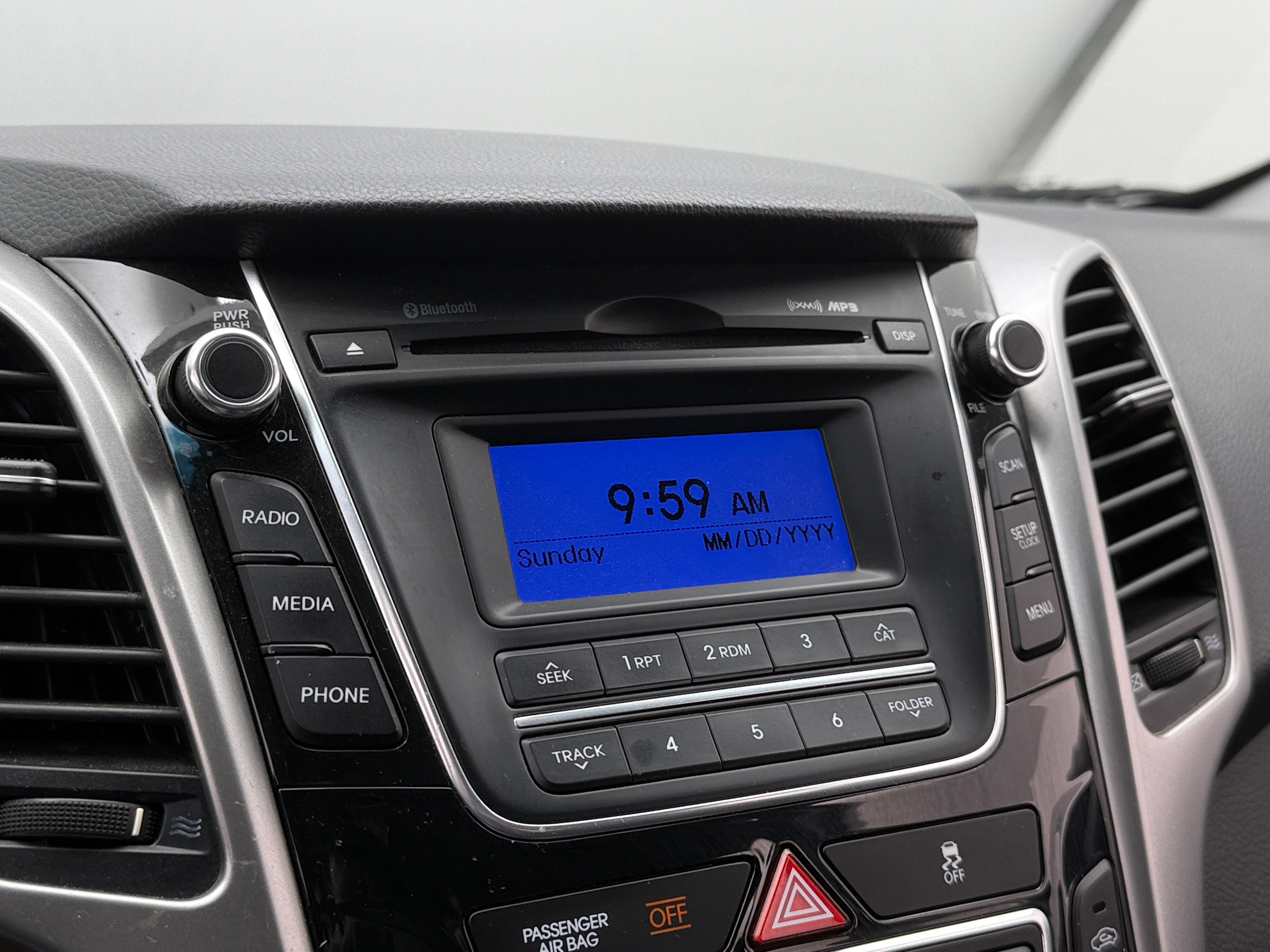 2016 Hyundai Elantra Base 4
