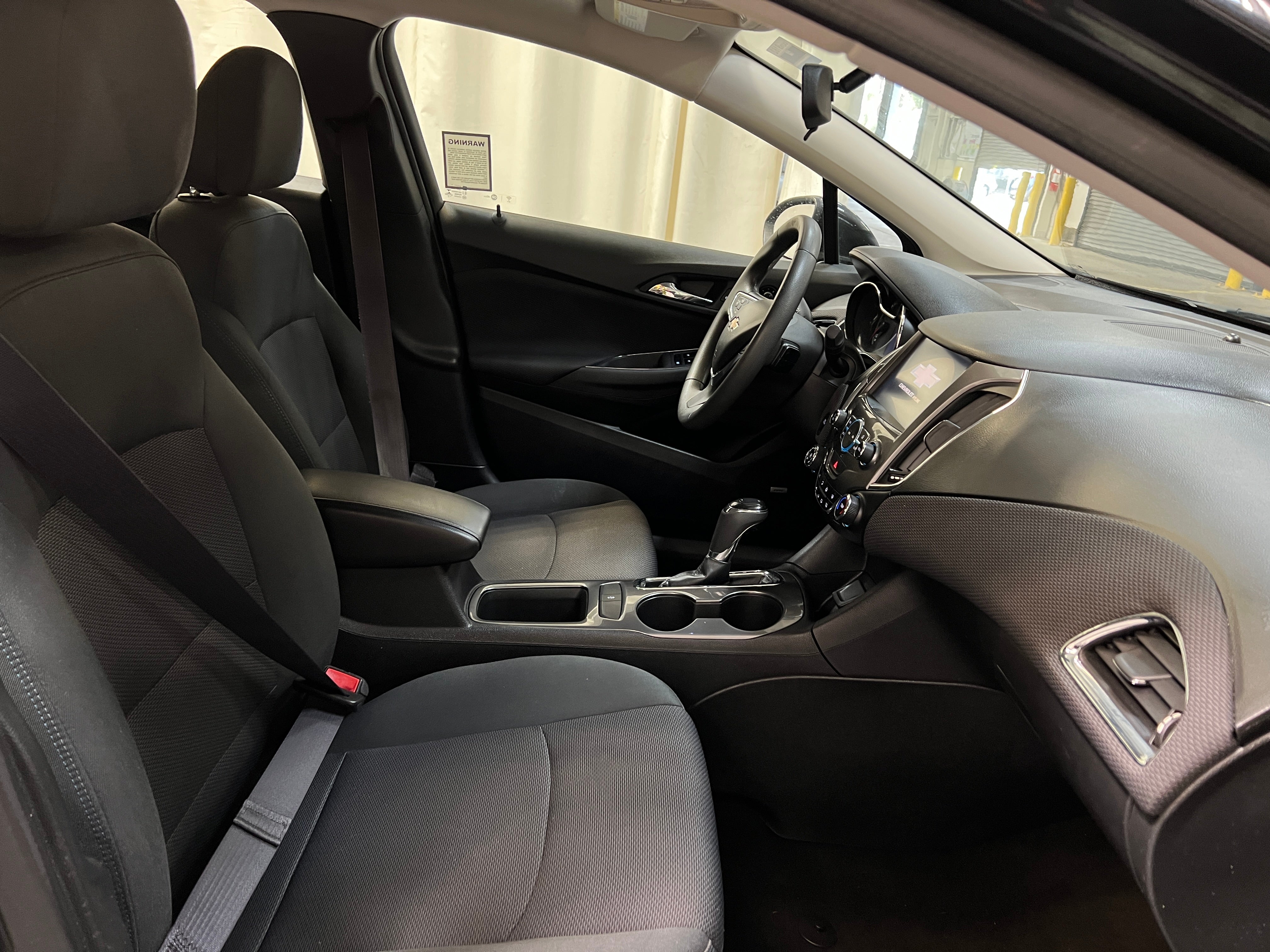 2017 Chevrolet Cruze LT 2