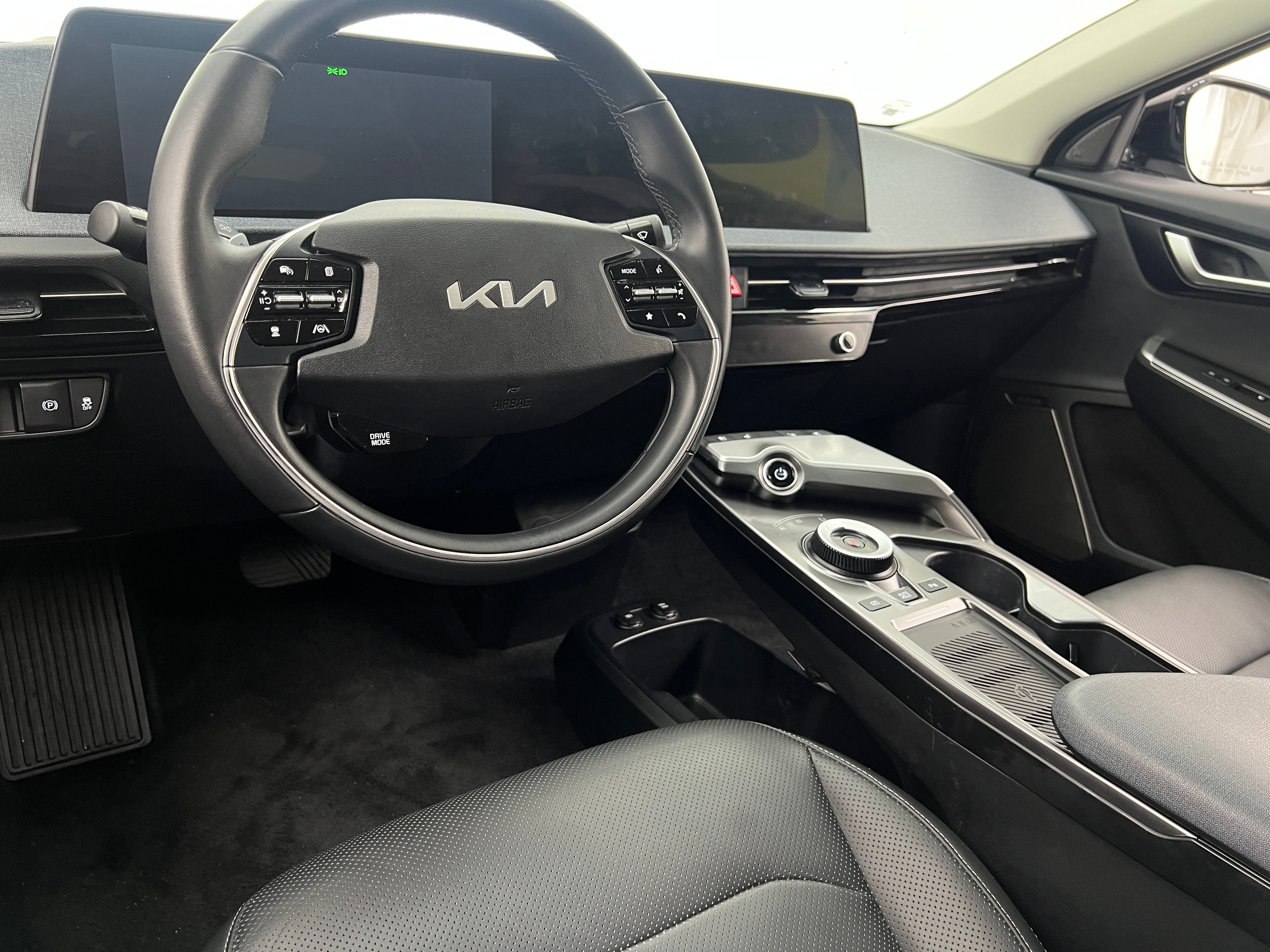 2023 Kia EV6 Wind 2