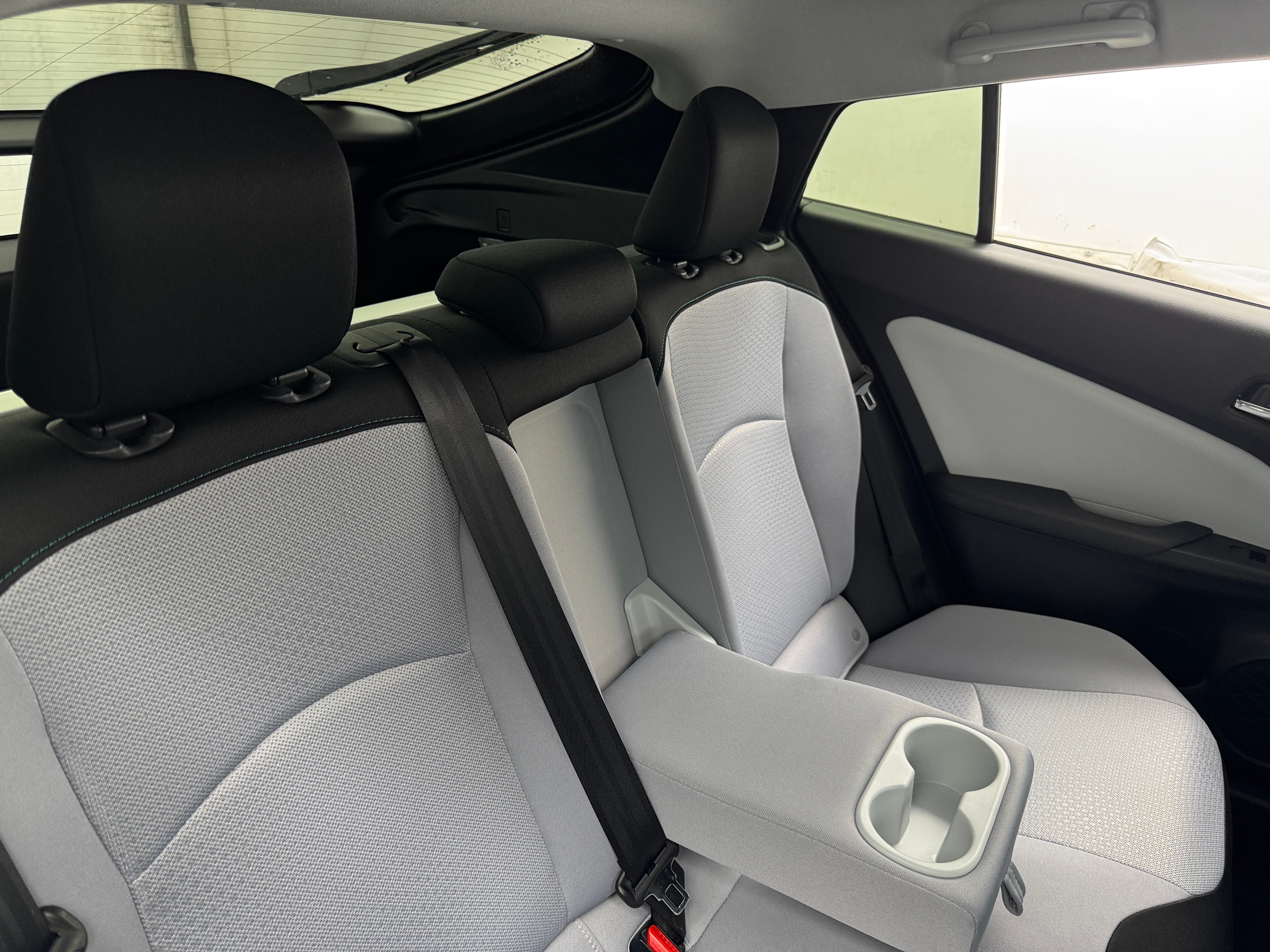 2019 Toyota Prius LE 6