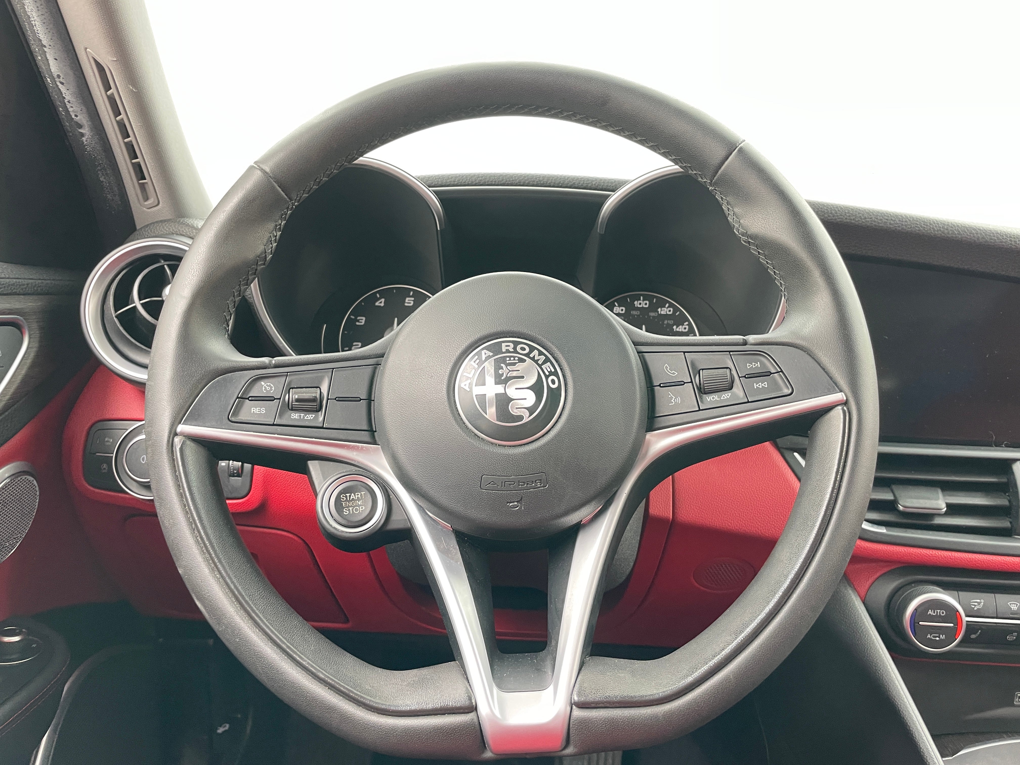 2018 Alfa Romeo Giulia Ti 4