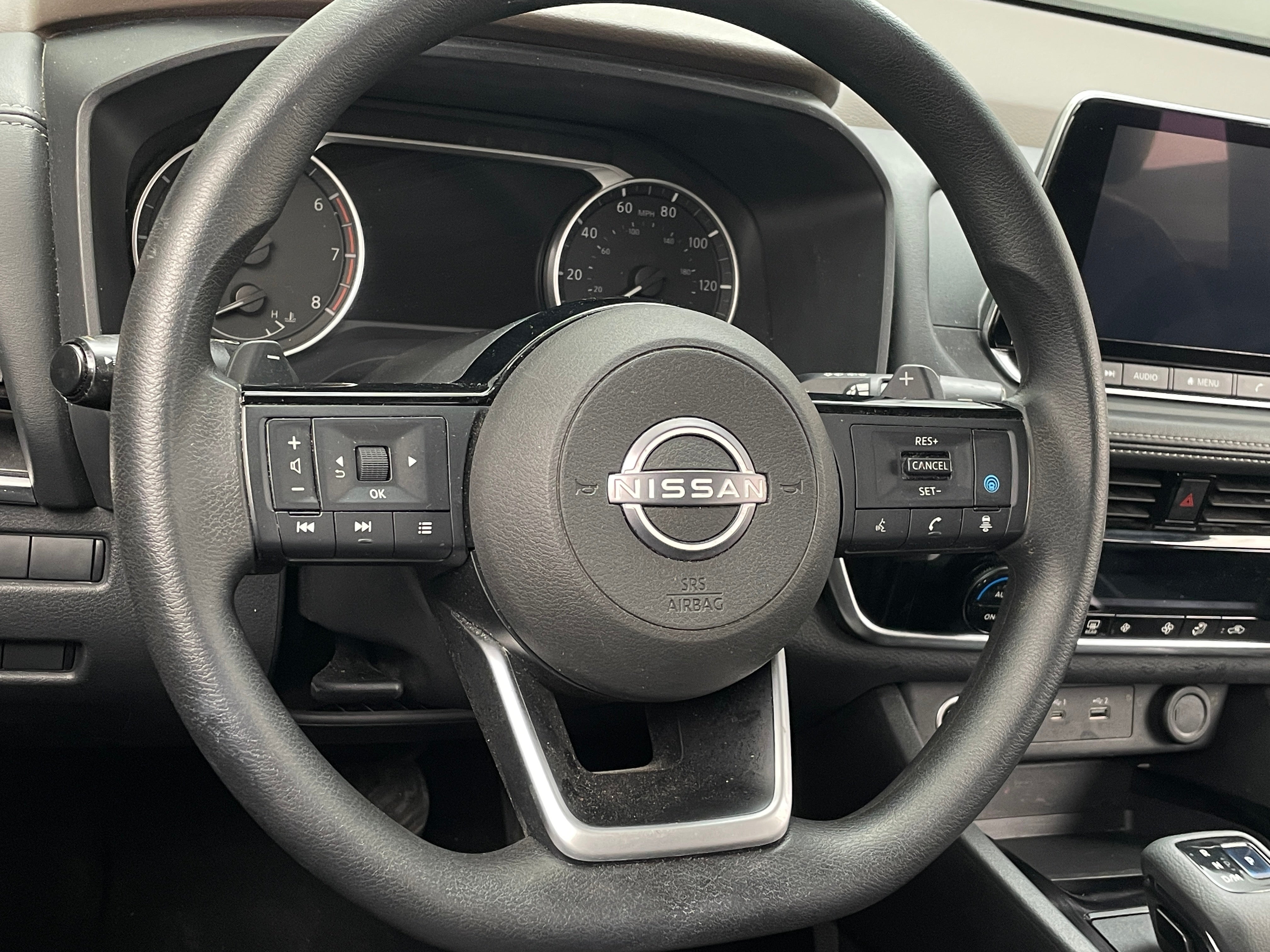 2022 Nissan Rogue SV 5
