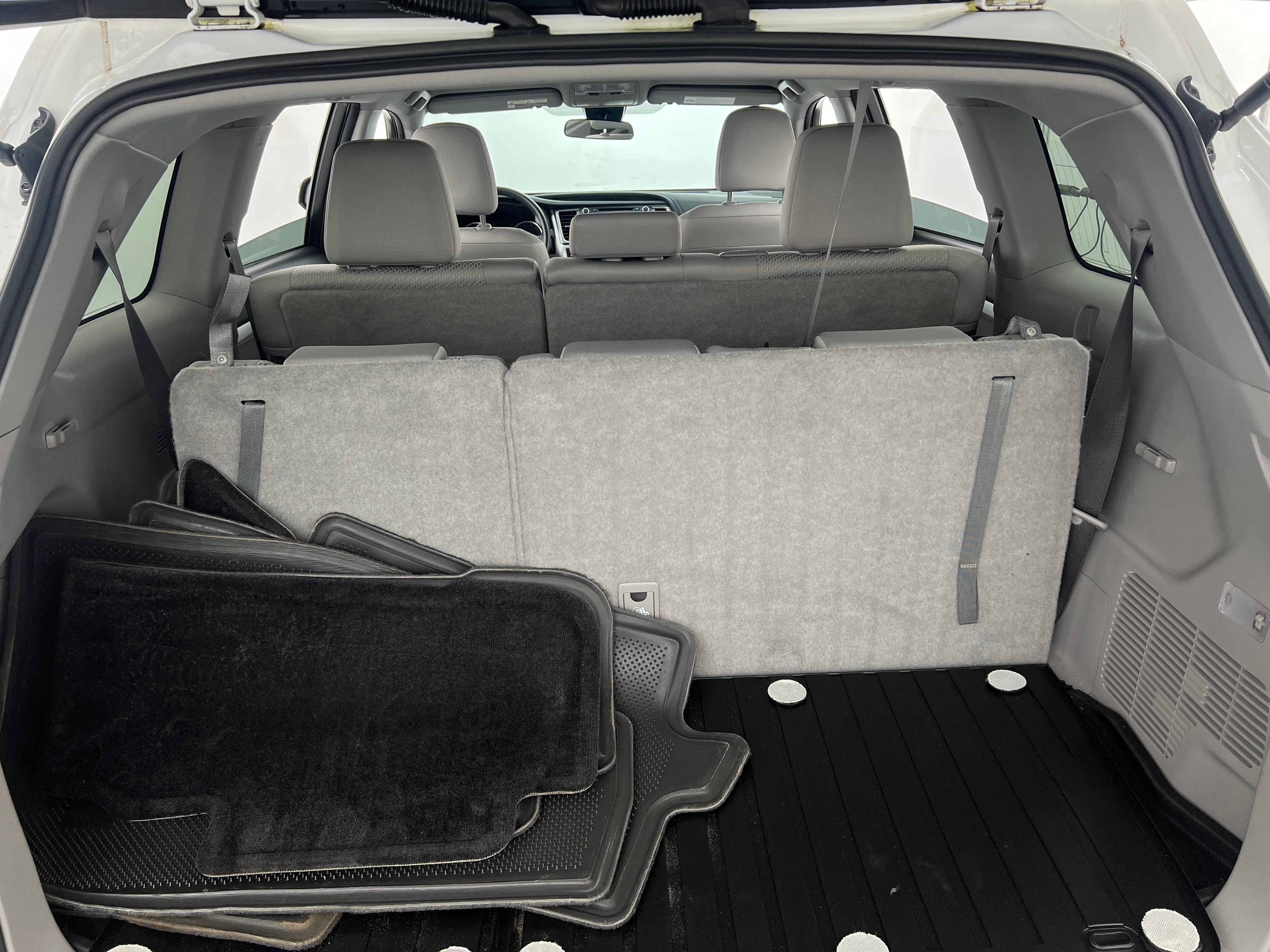 2018 Toyota Highlander LE 7