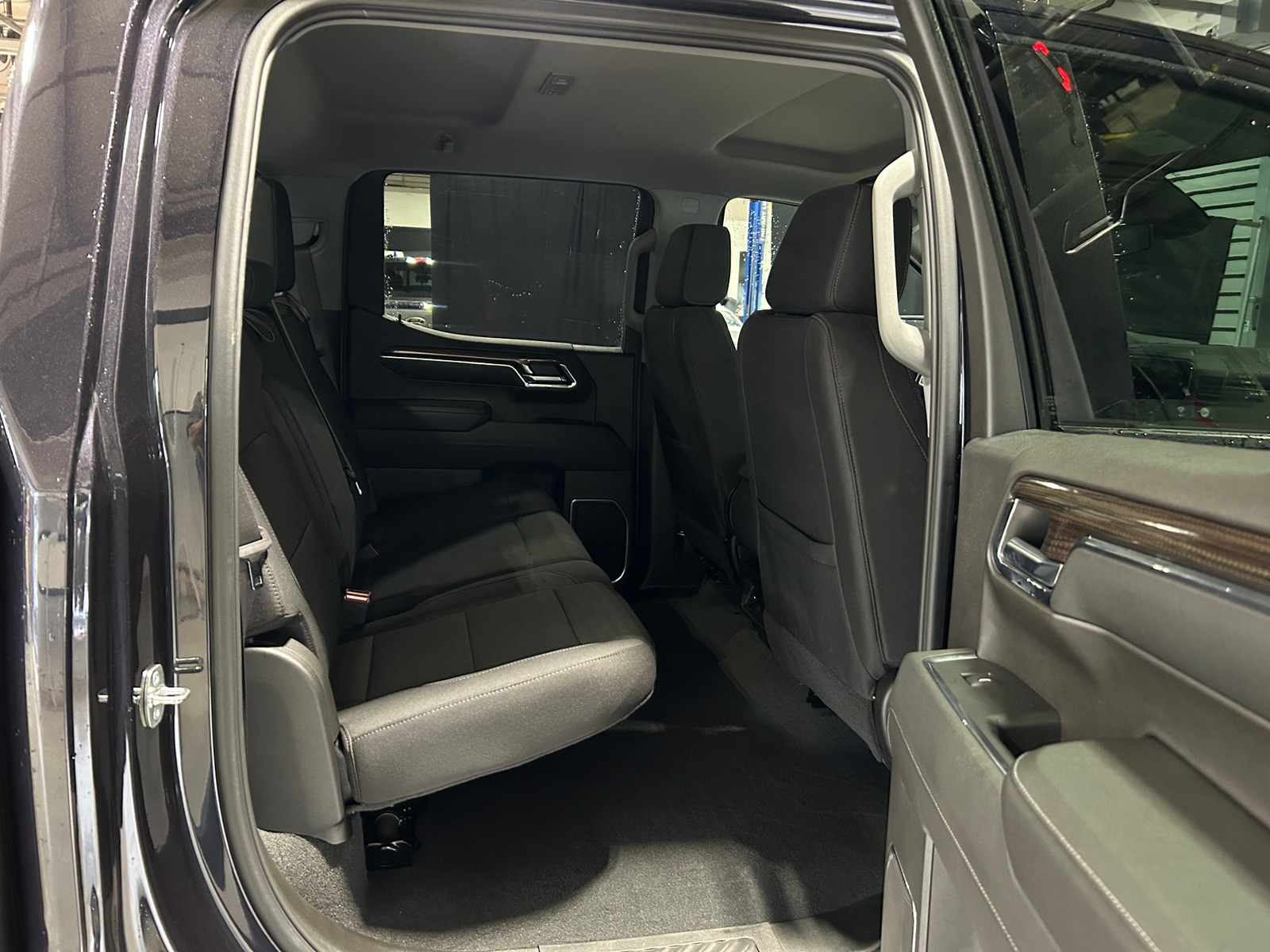 Thumbnail: 2023 Chevrolet Silverado 1500 - 6