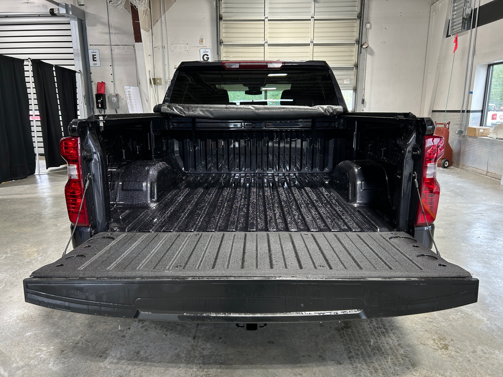 Thumbnail: 2023 Chevrolet Silverado 1500 - 7