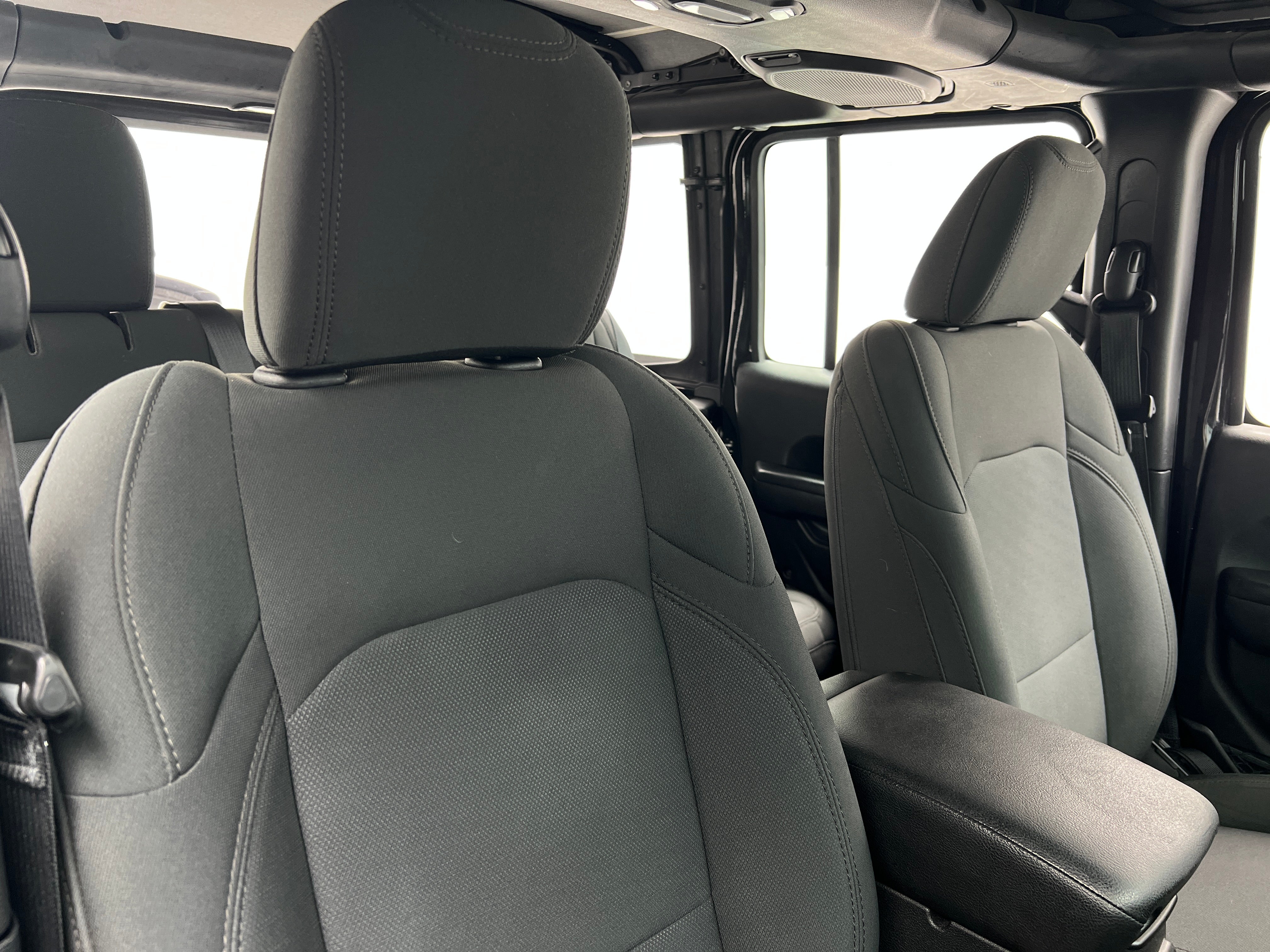 2018 Jeep Wrangler Unlimited Sport 2