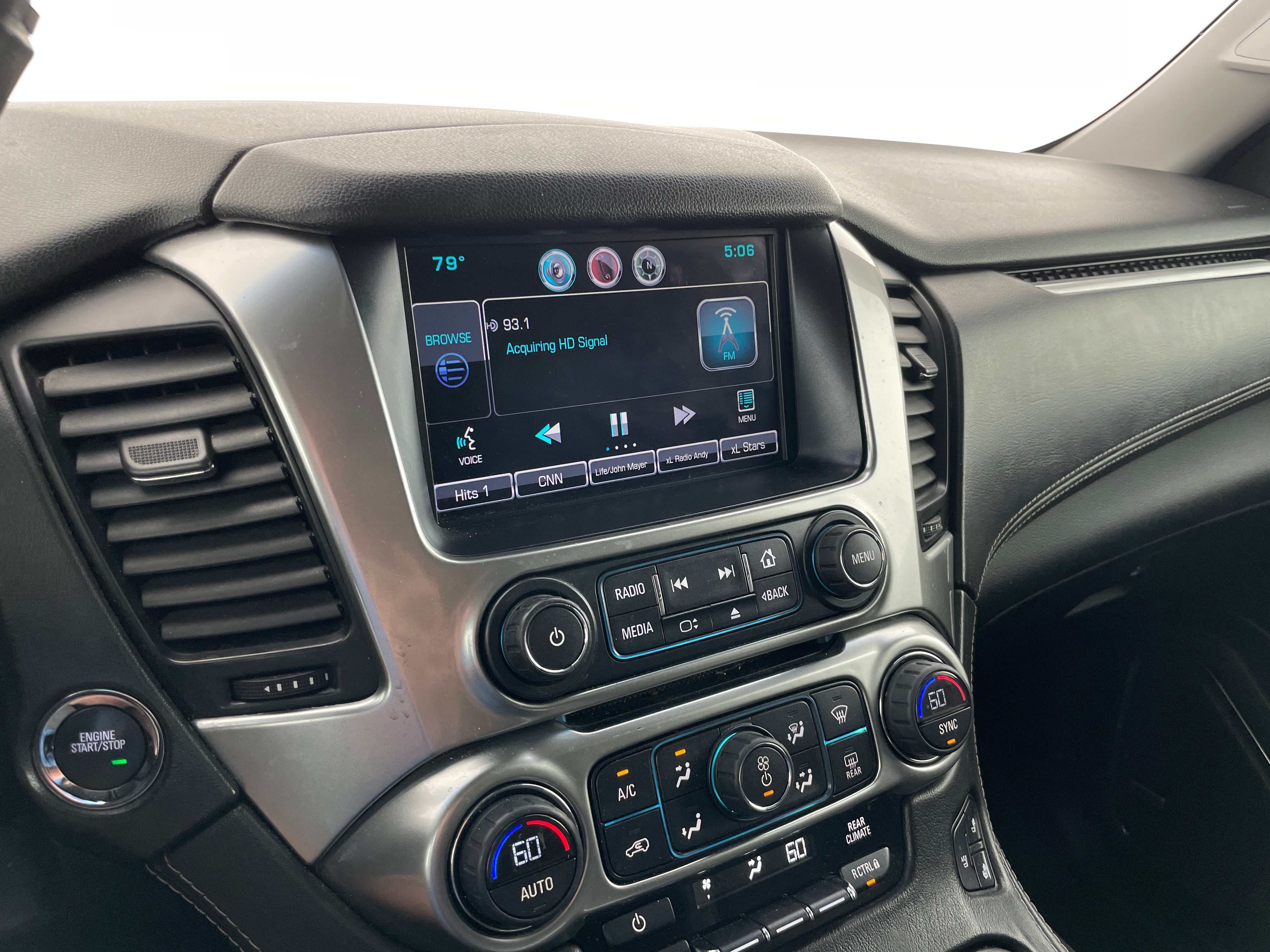 2015 Chevrolet Tahoe LTZ 3