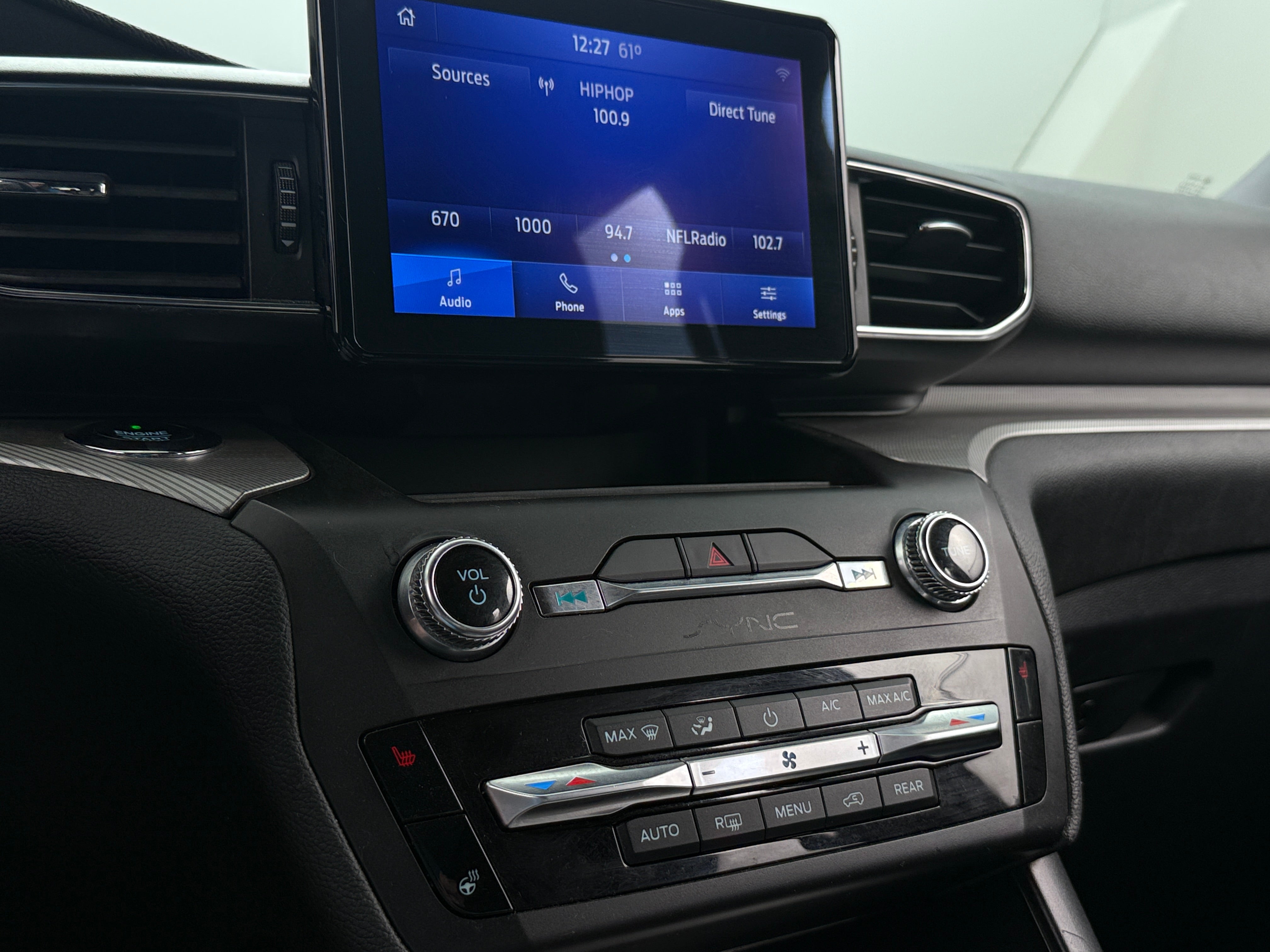 2020 Ford Explorer XLT 4