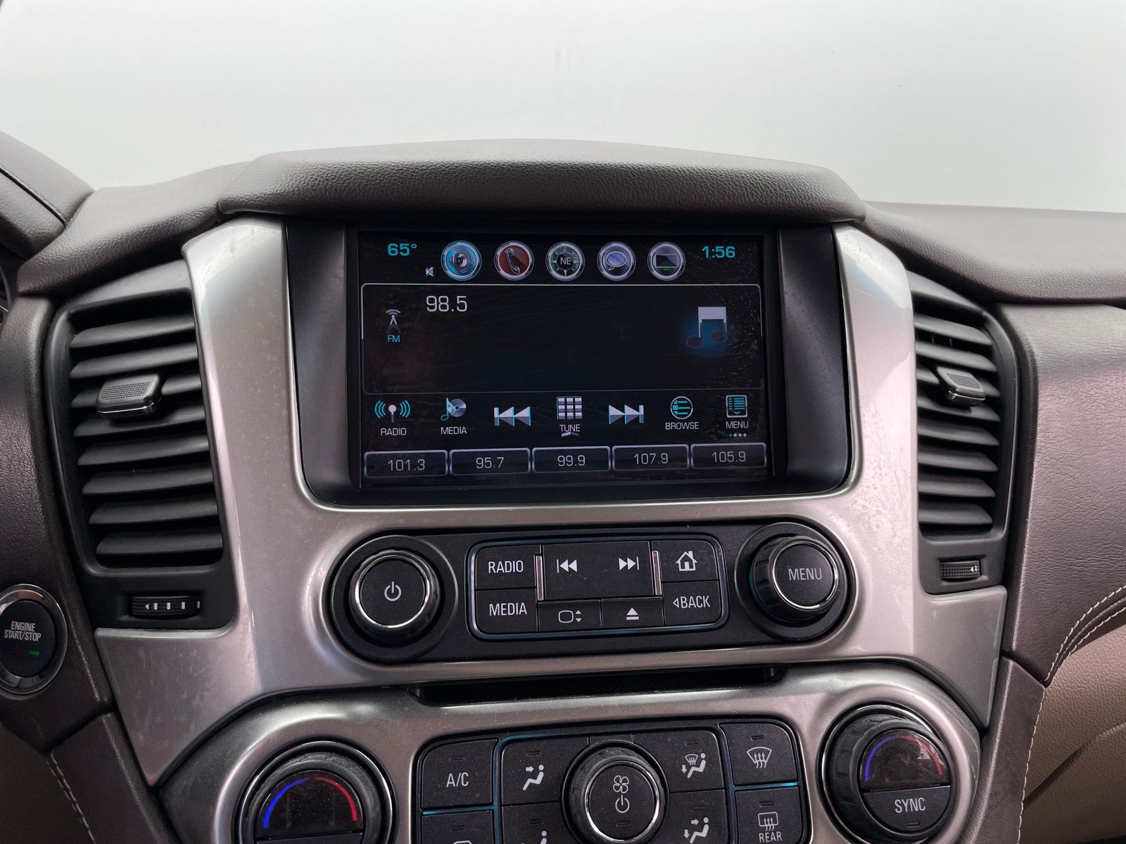 Thumbnail: 2018 Chevrolet Tahoe - 3