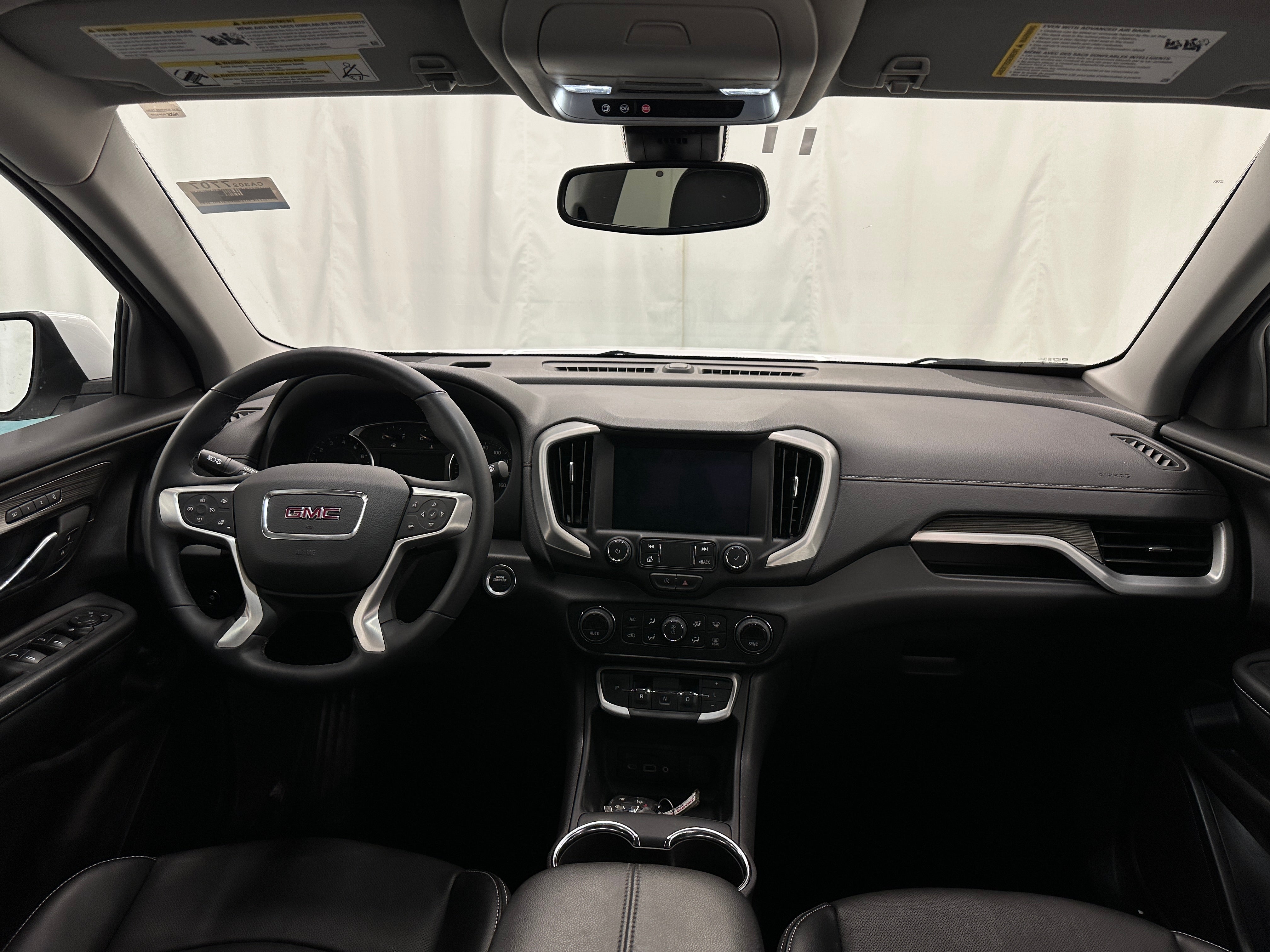 2024 GMC Terrain SLT 2
