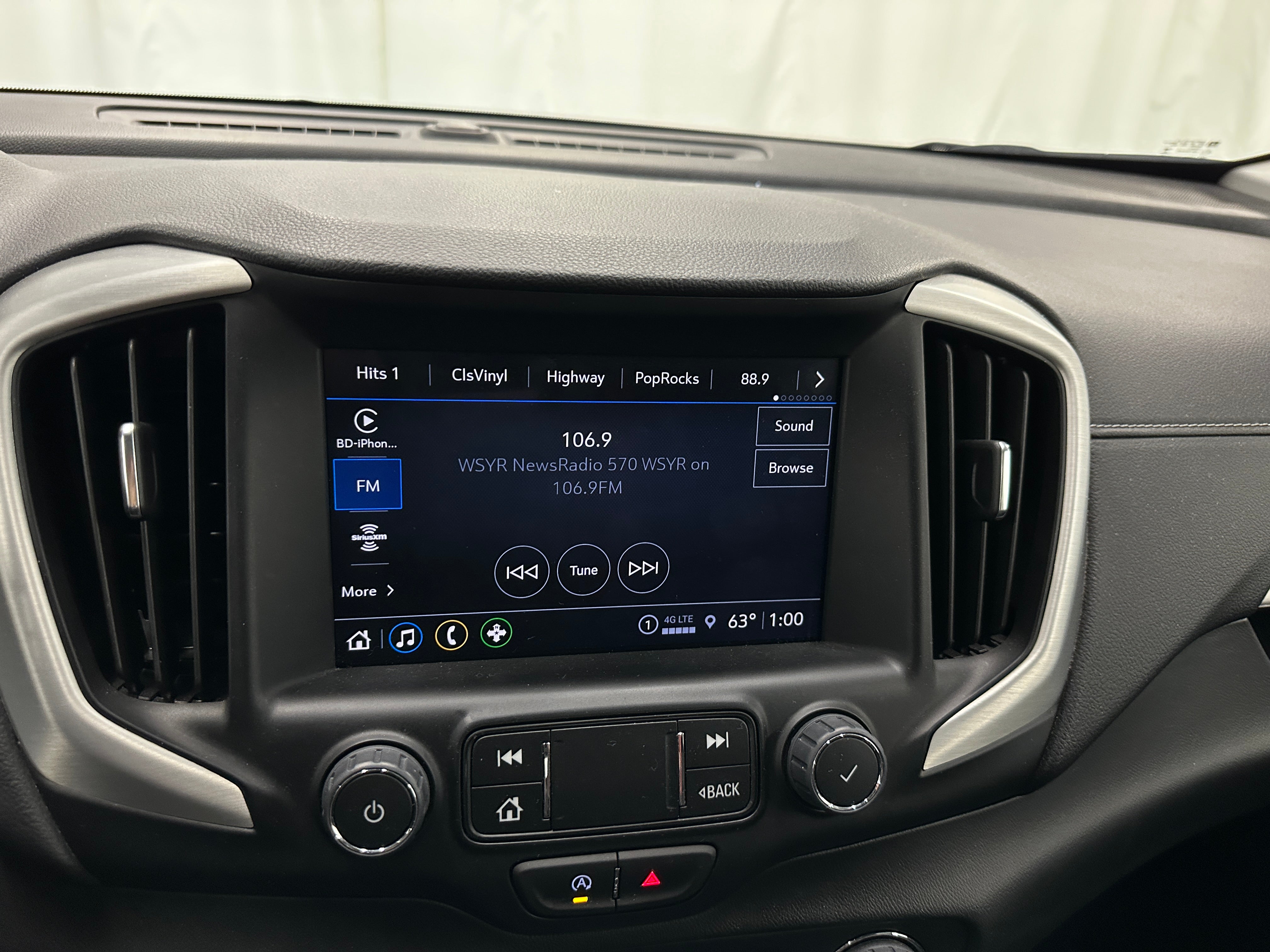 2024 GMC Terrain SLT 3
