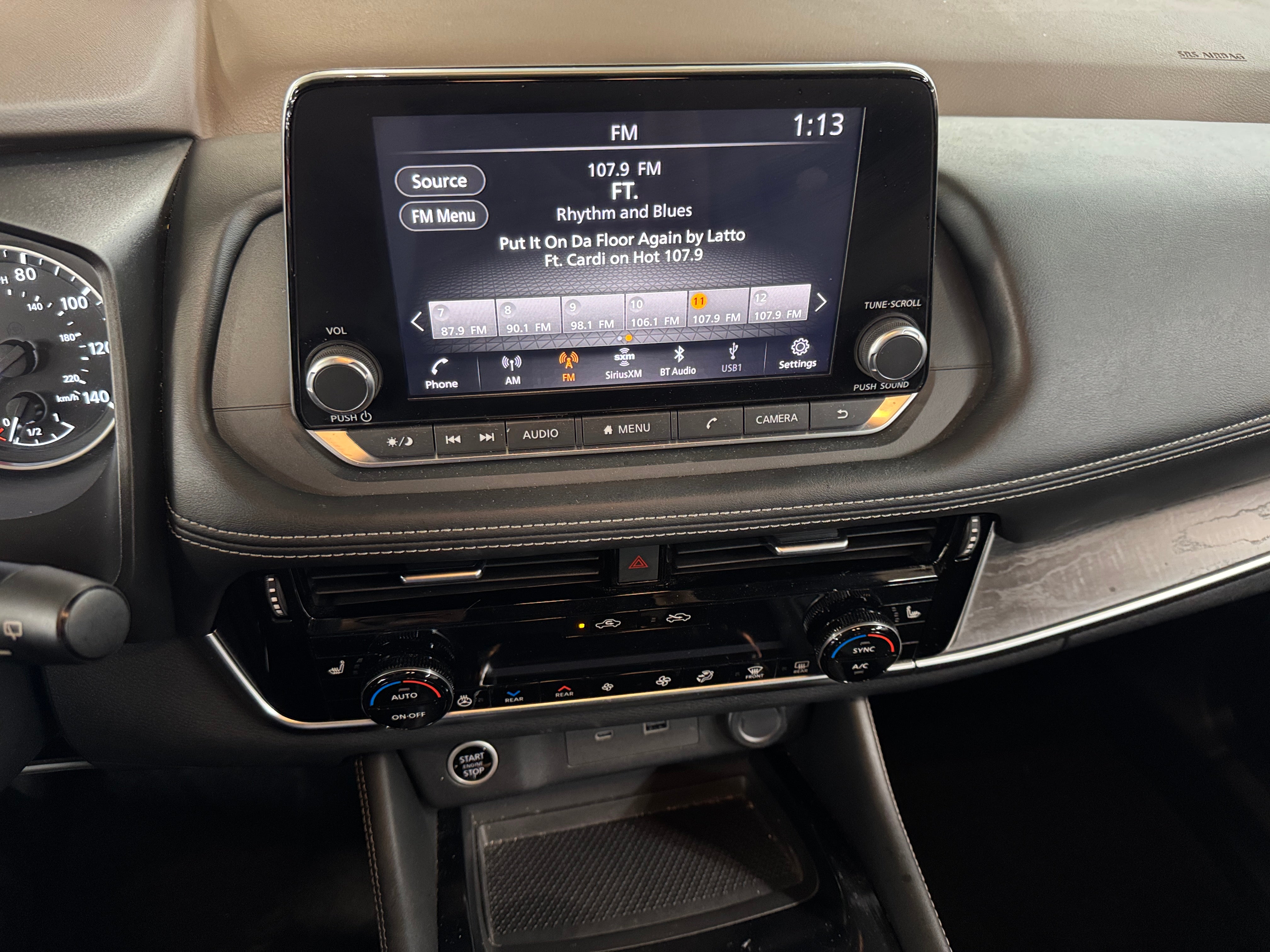 2021 Nissan Rogue SL 3