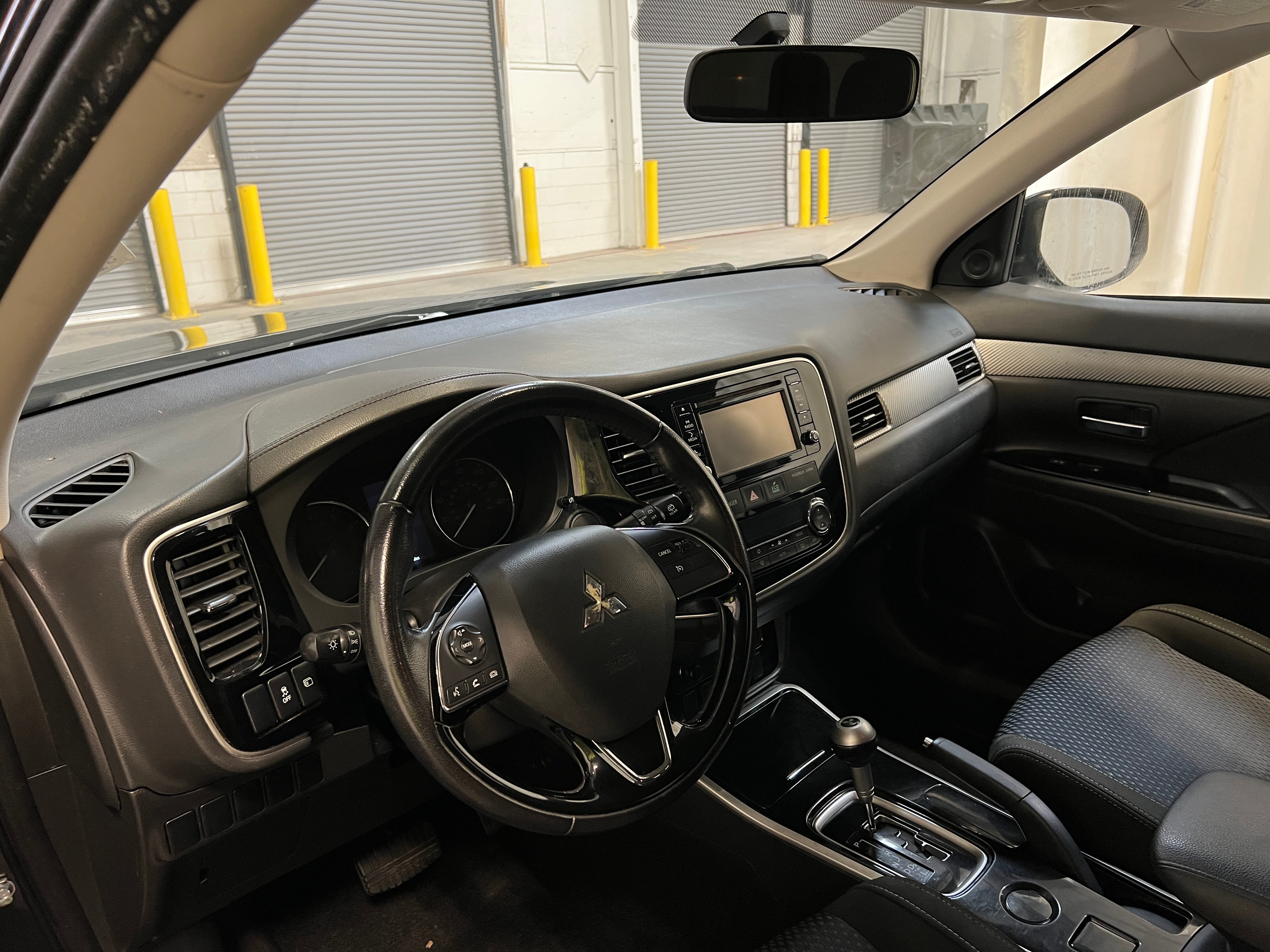 2017 Mitsubishi Outlander ES 3