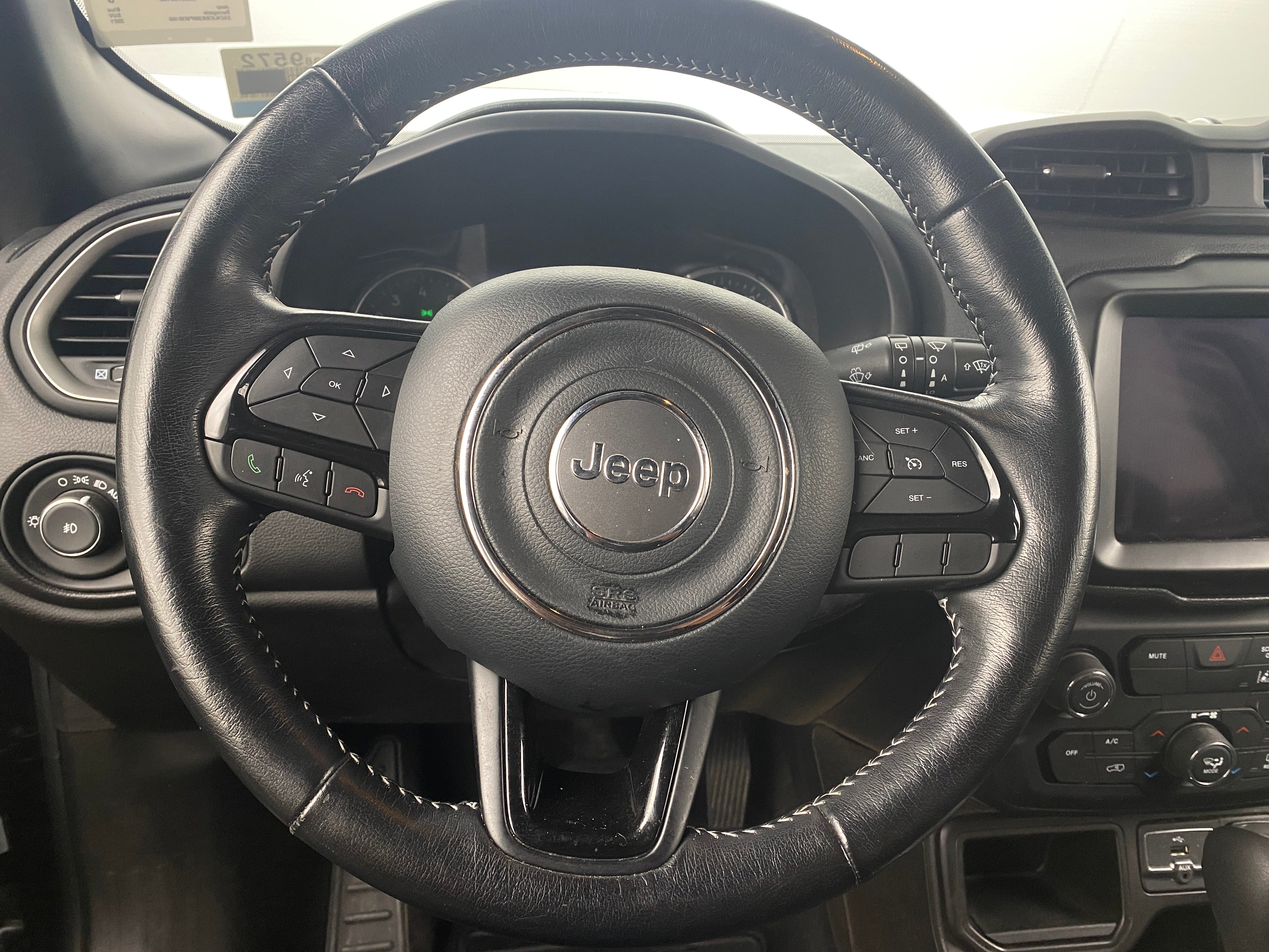 2021 Jeep Renegade 80th Anniversary 5