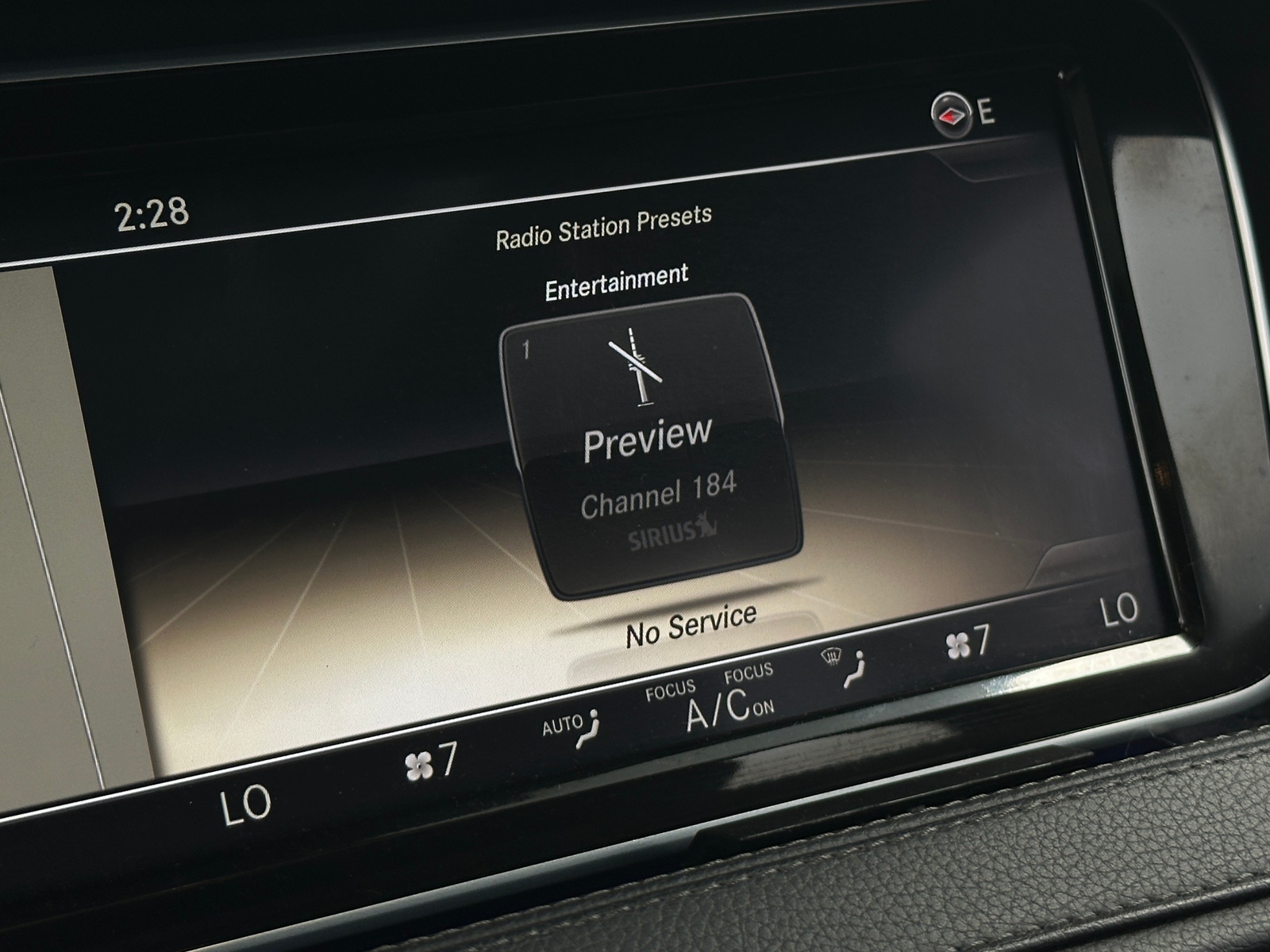 Thumbnail: 2014 Mercedes-Benz S-Class - 3