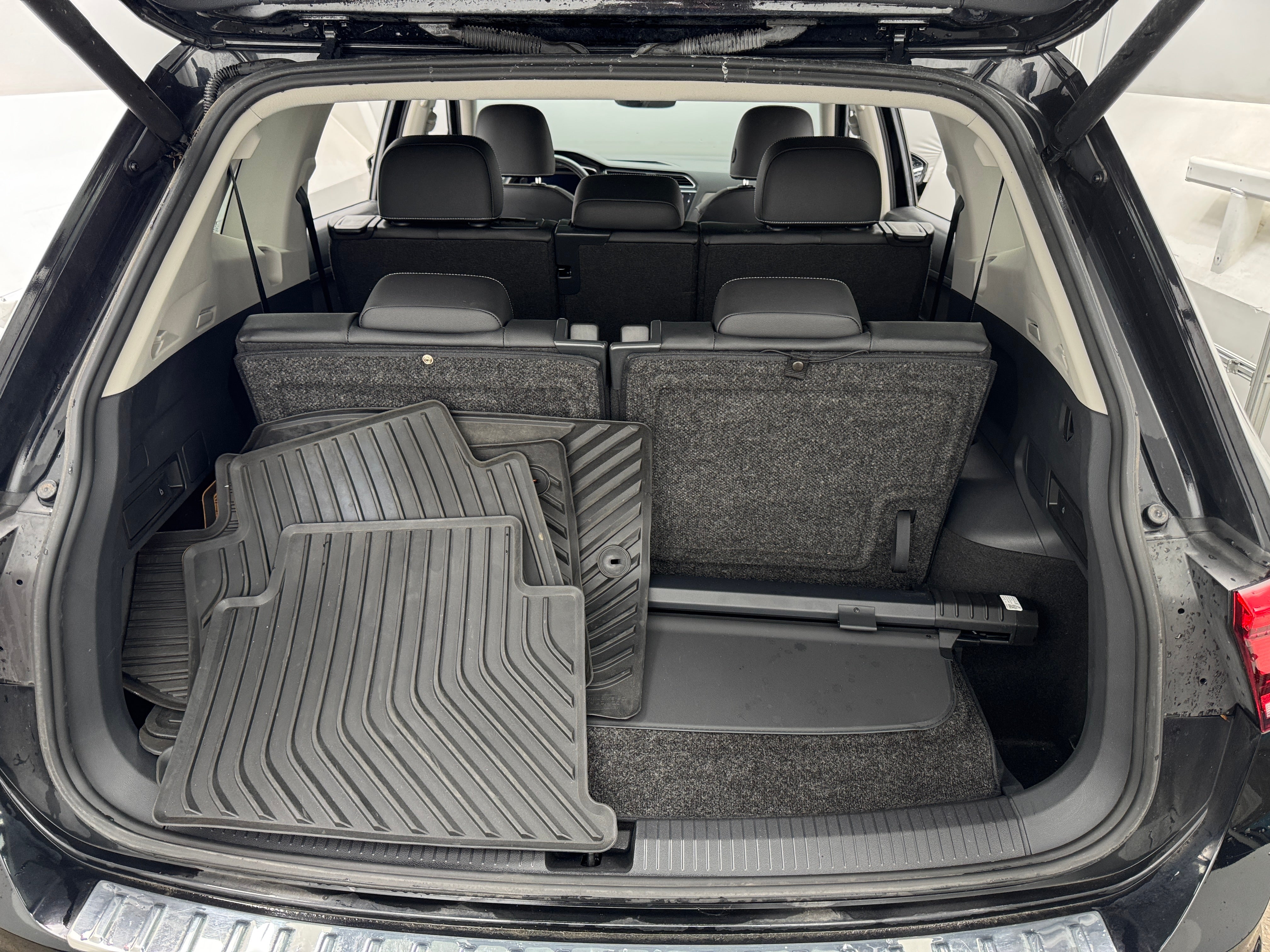 2021 Volkswagen Tiguan SEL 6