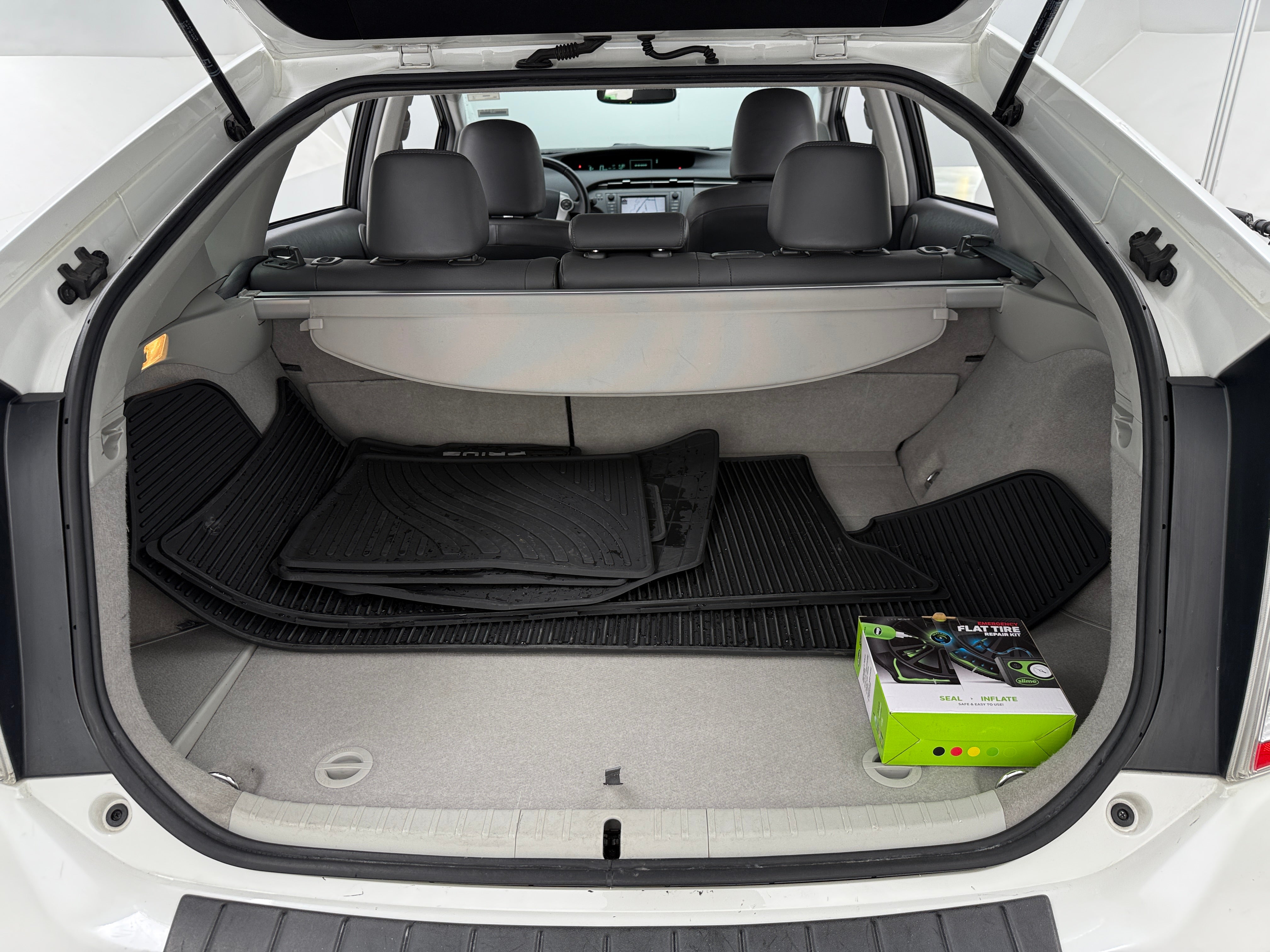 2010 Toyota Prius Two 6