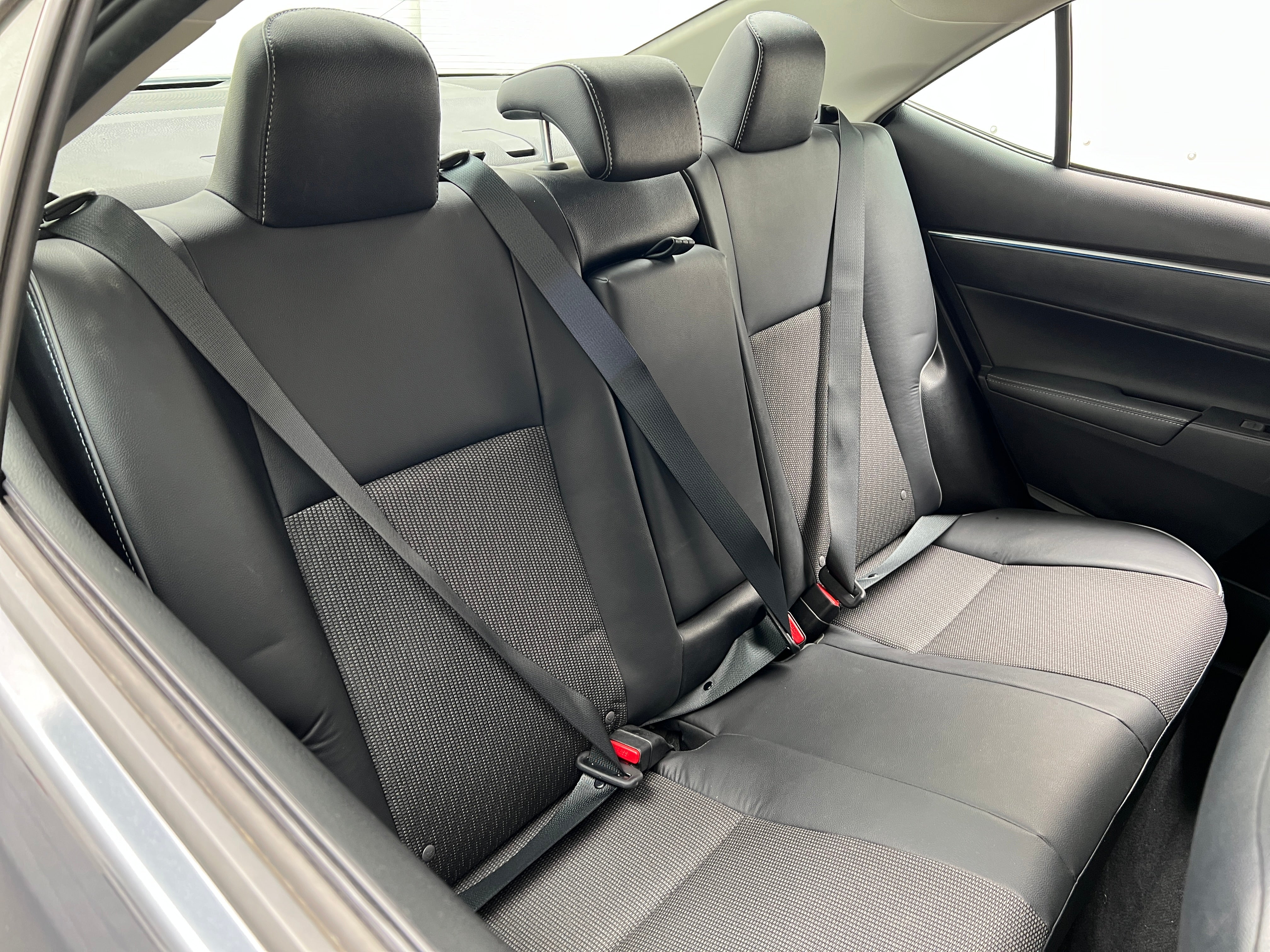 2015 Toyota Corolla S 5