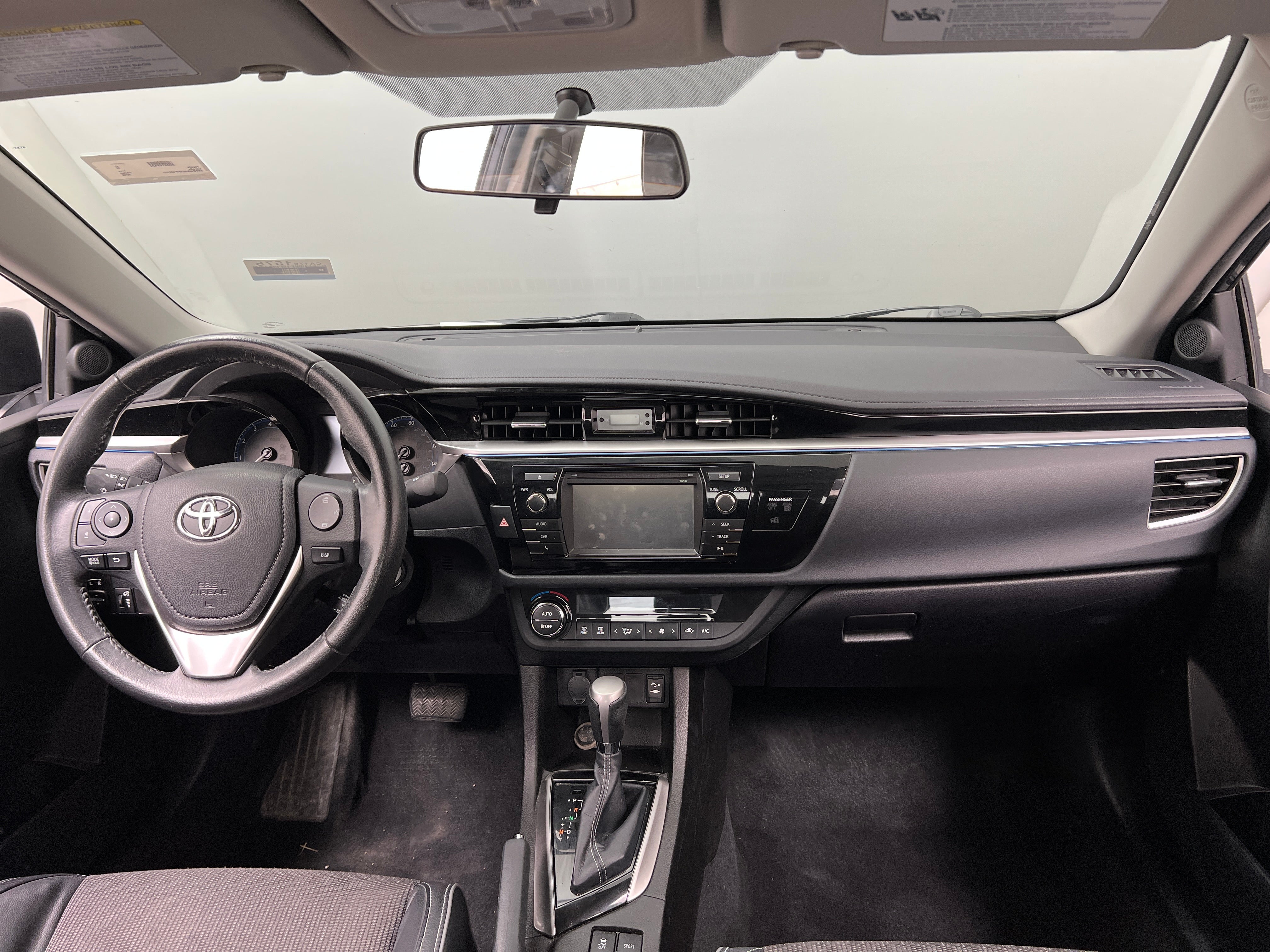 2015 Toyota Corolla S 2