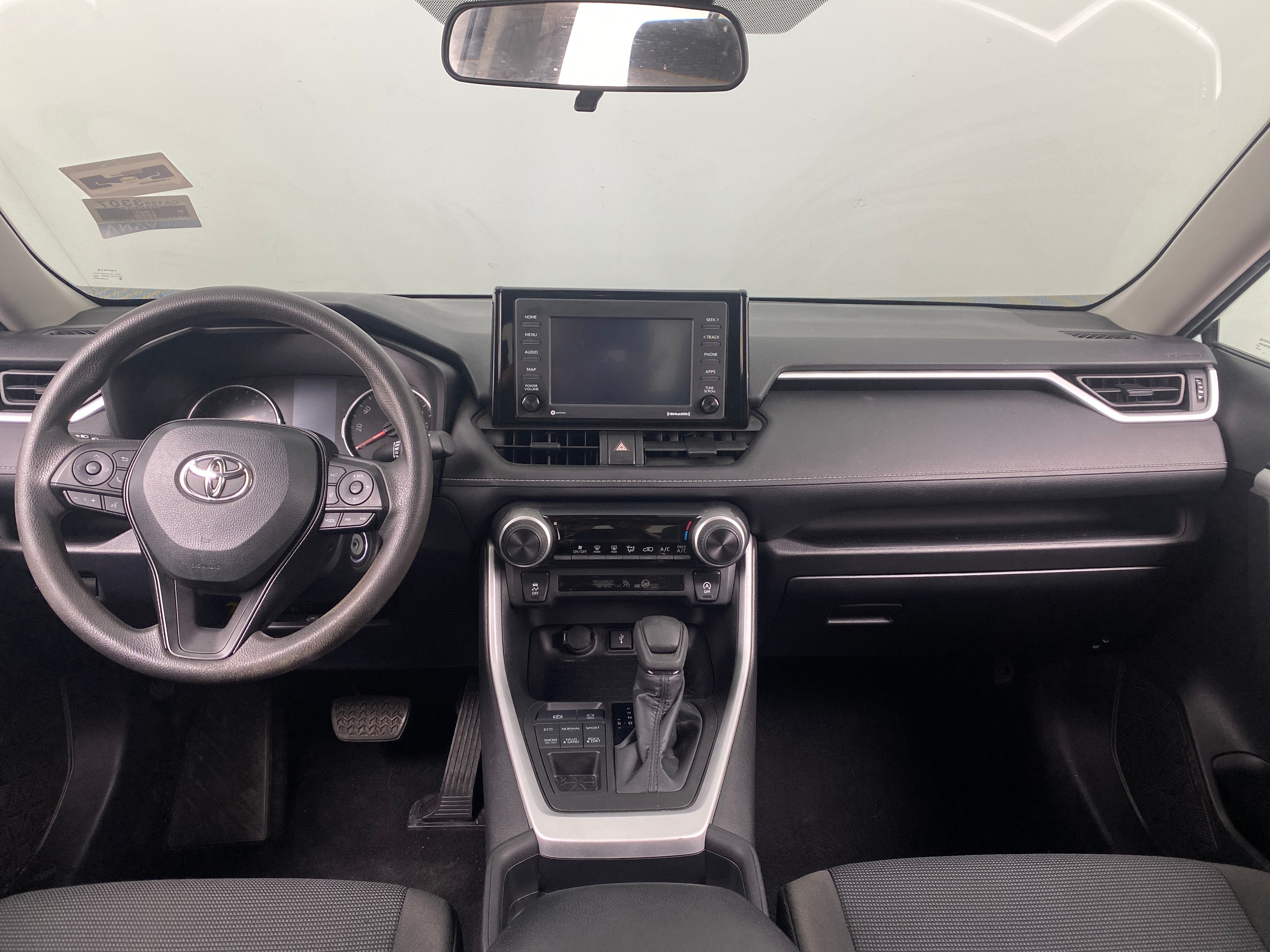2021 Toyota RAV4 LE 3