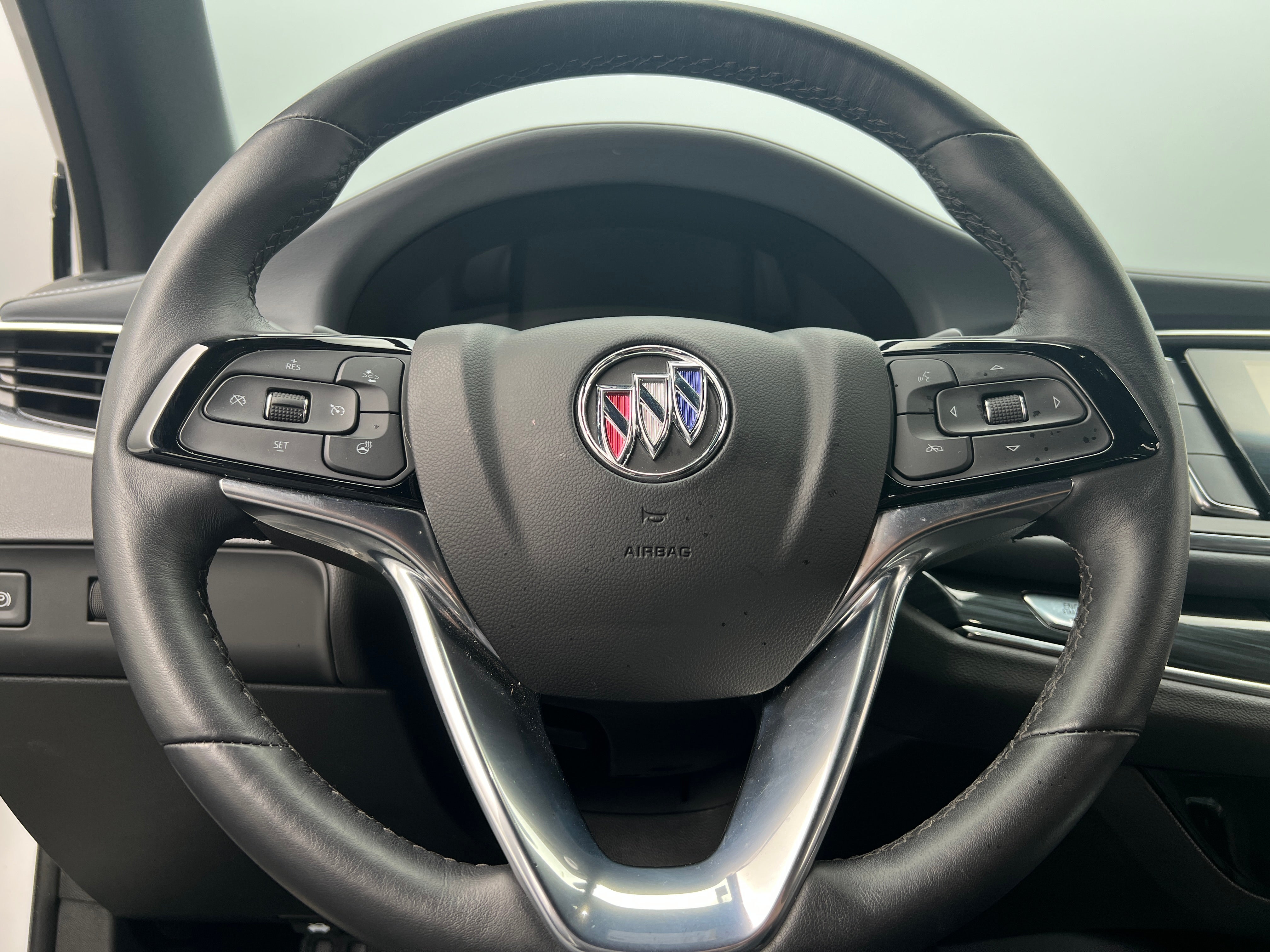 2024 Buick Enclave Essence 4