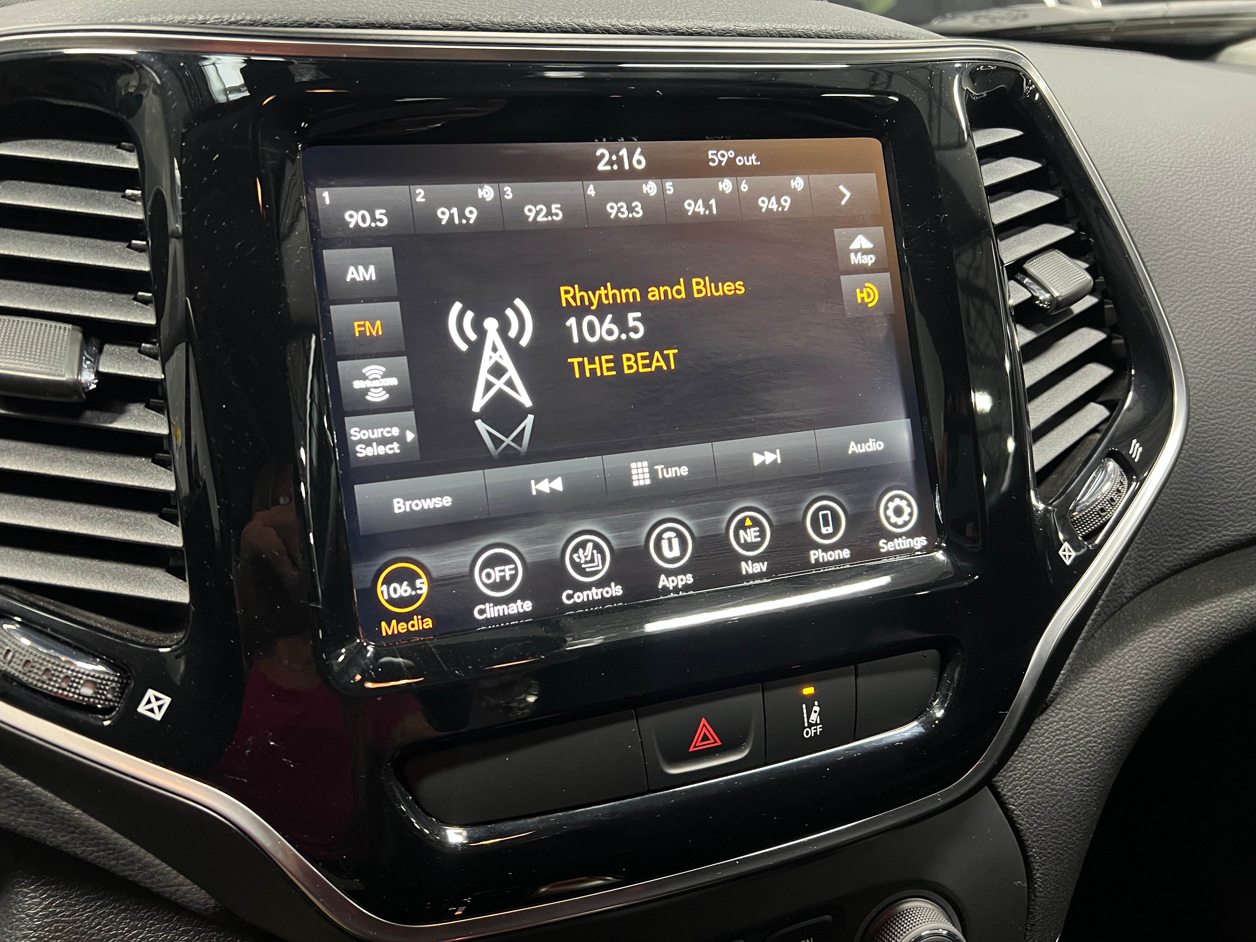 2022 Jeep Cherokee Limited Edition 3