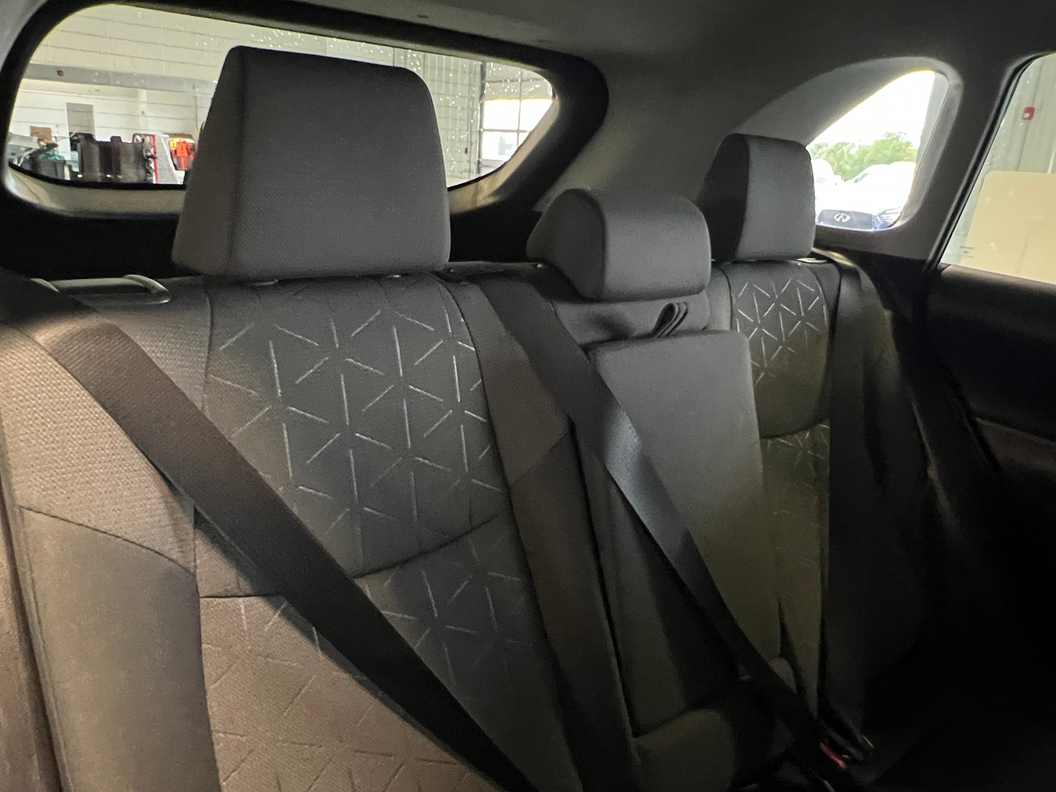 2022 Toyota RAV4 XLE 6