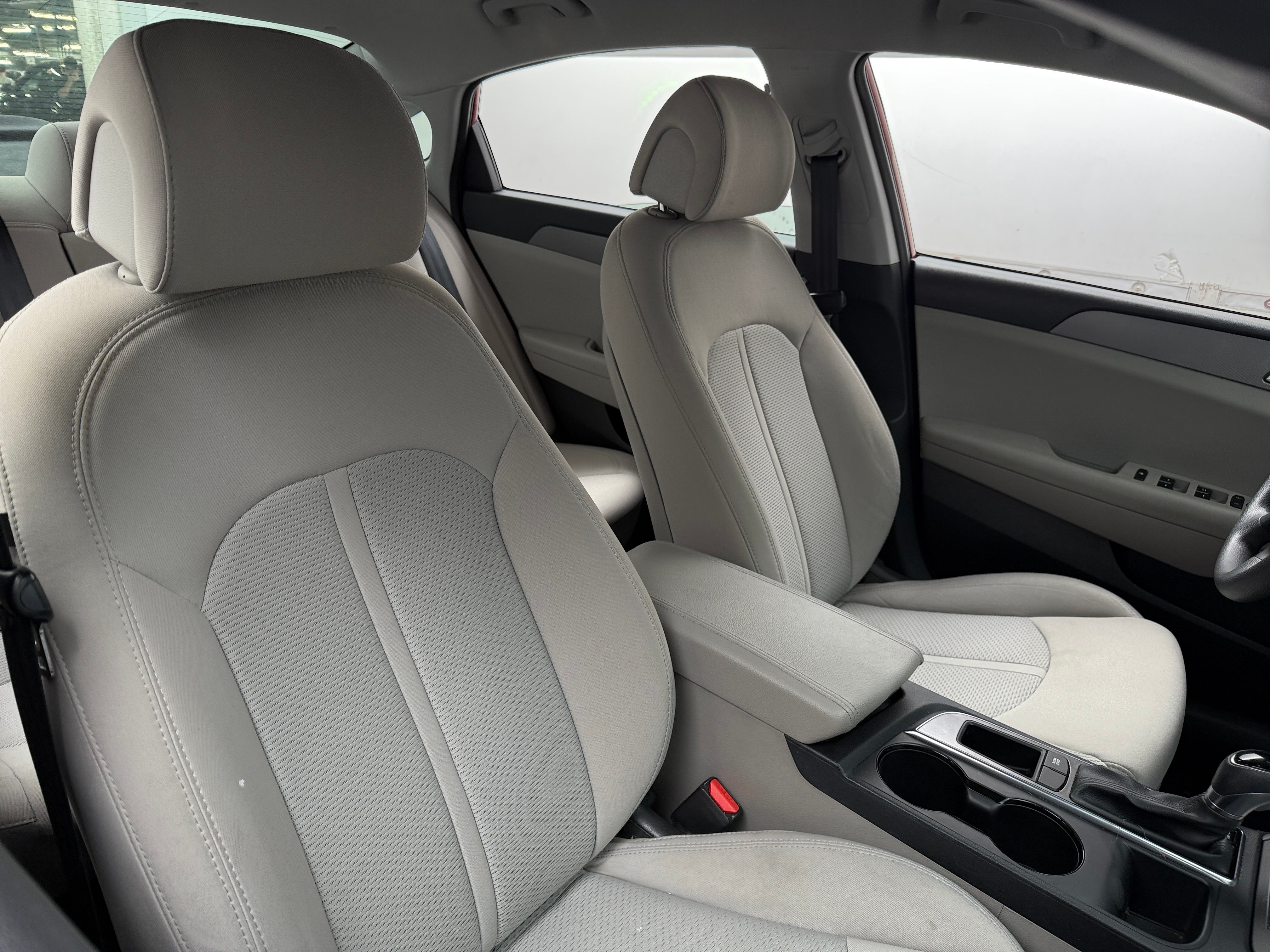 2016 Hyundai Sonata SE 2