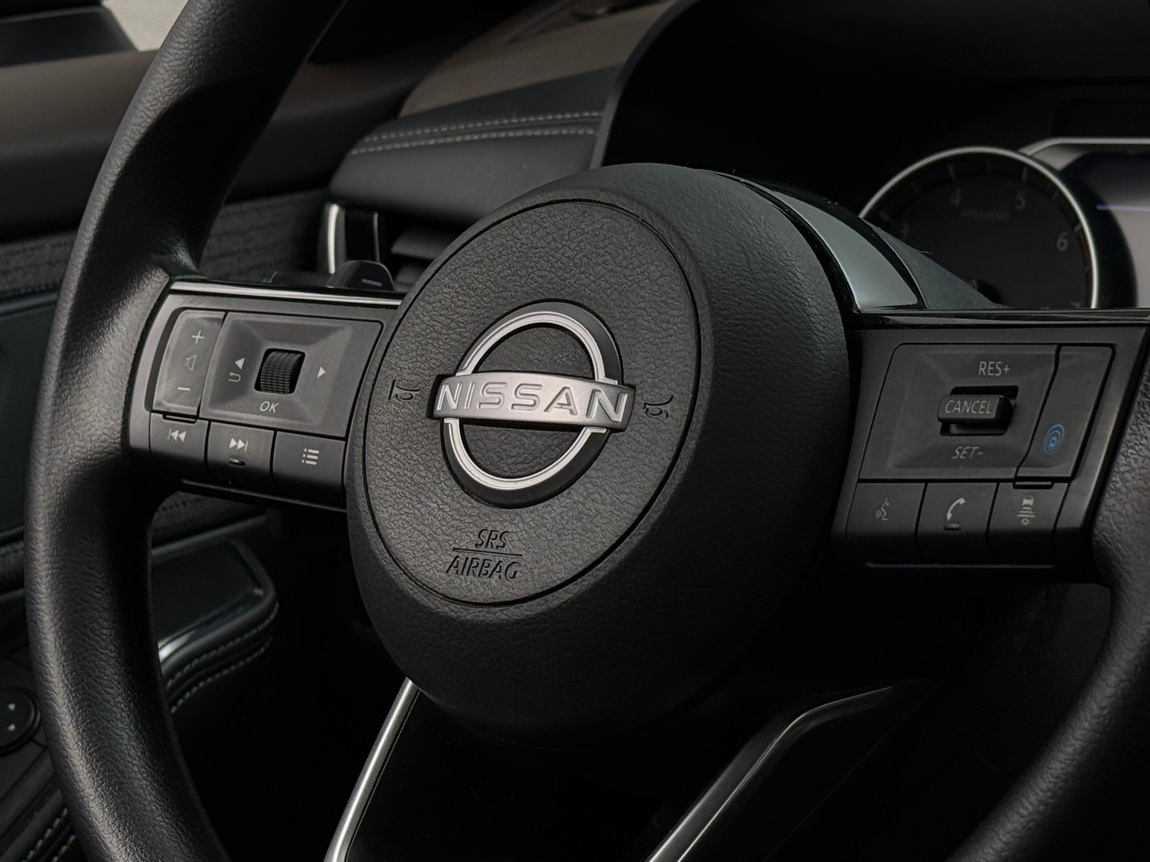 2022 Nissan Rogue SV 5