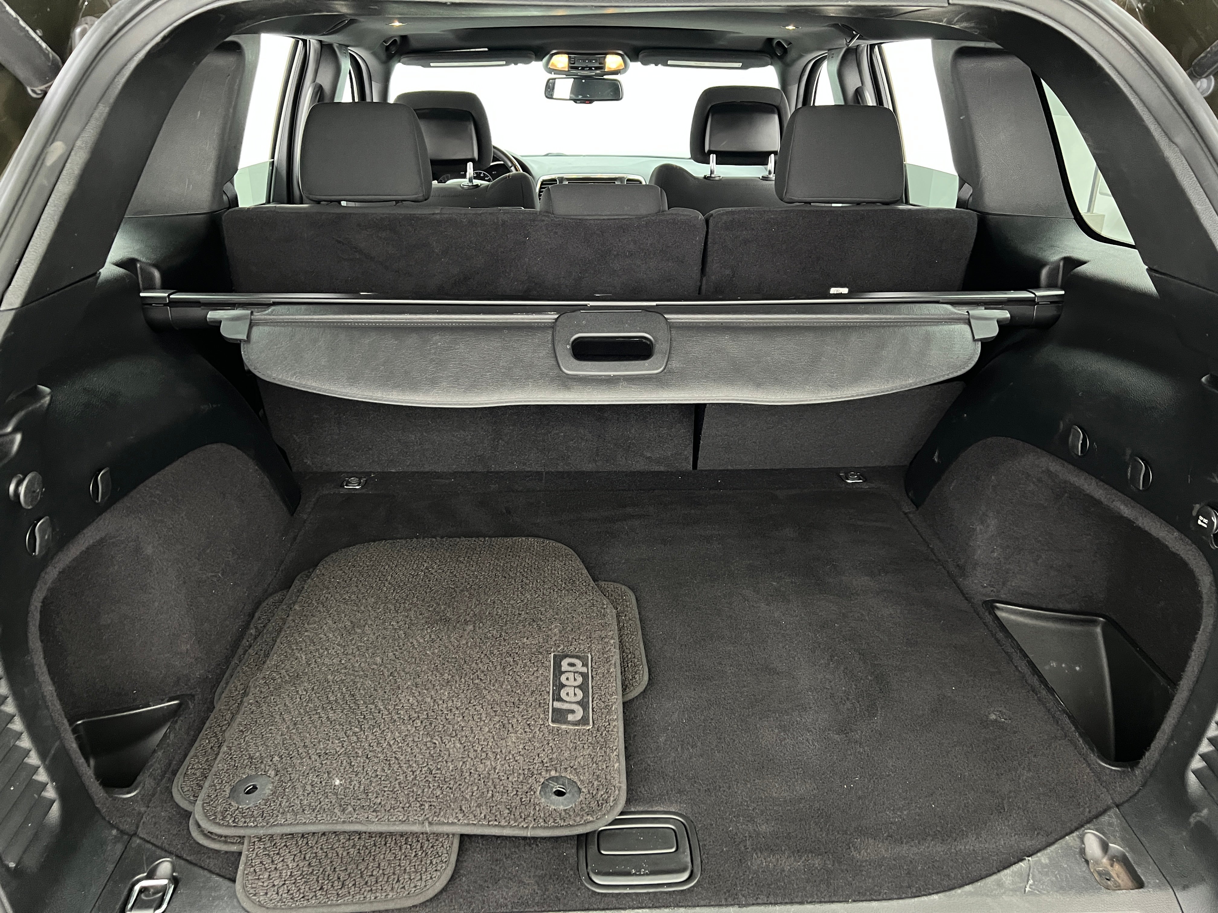 2016 Jeep Grand Cherokee 75th Anniversary Edition 7