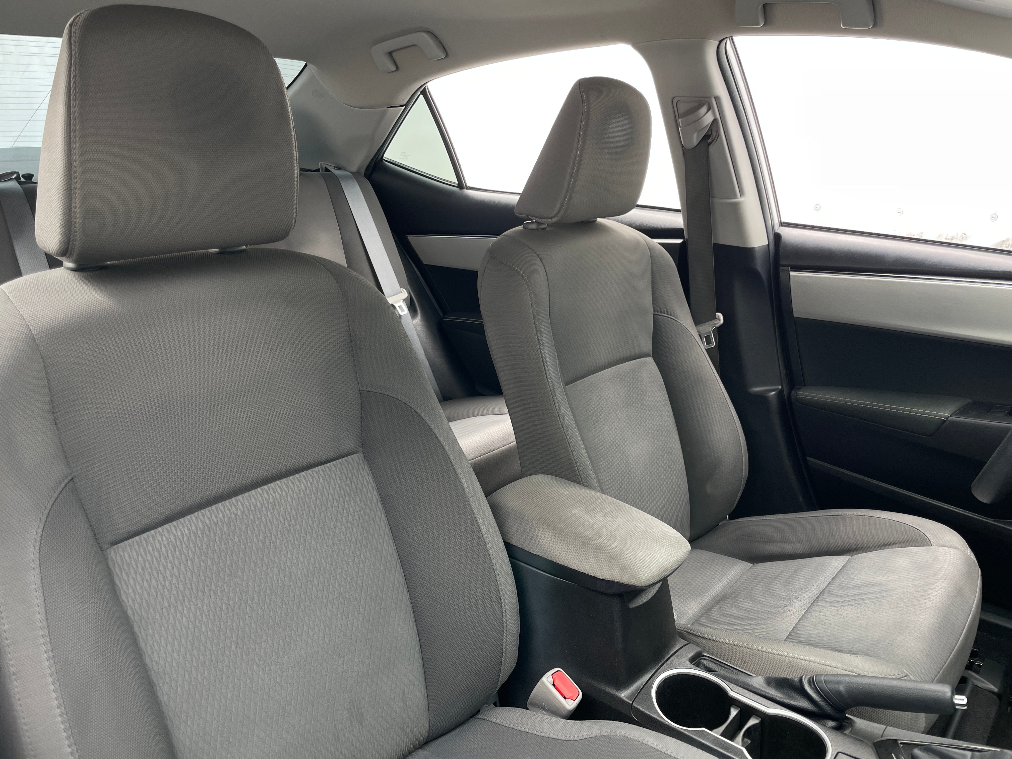 2017 Toyota Corolla LE 2