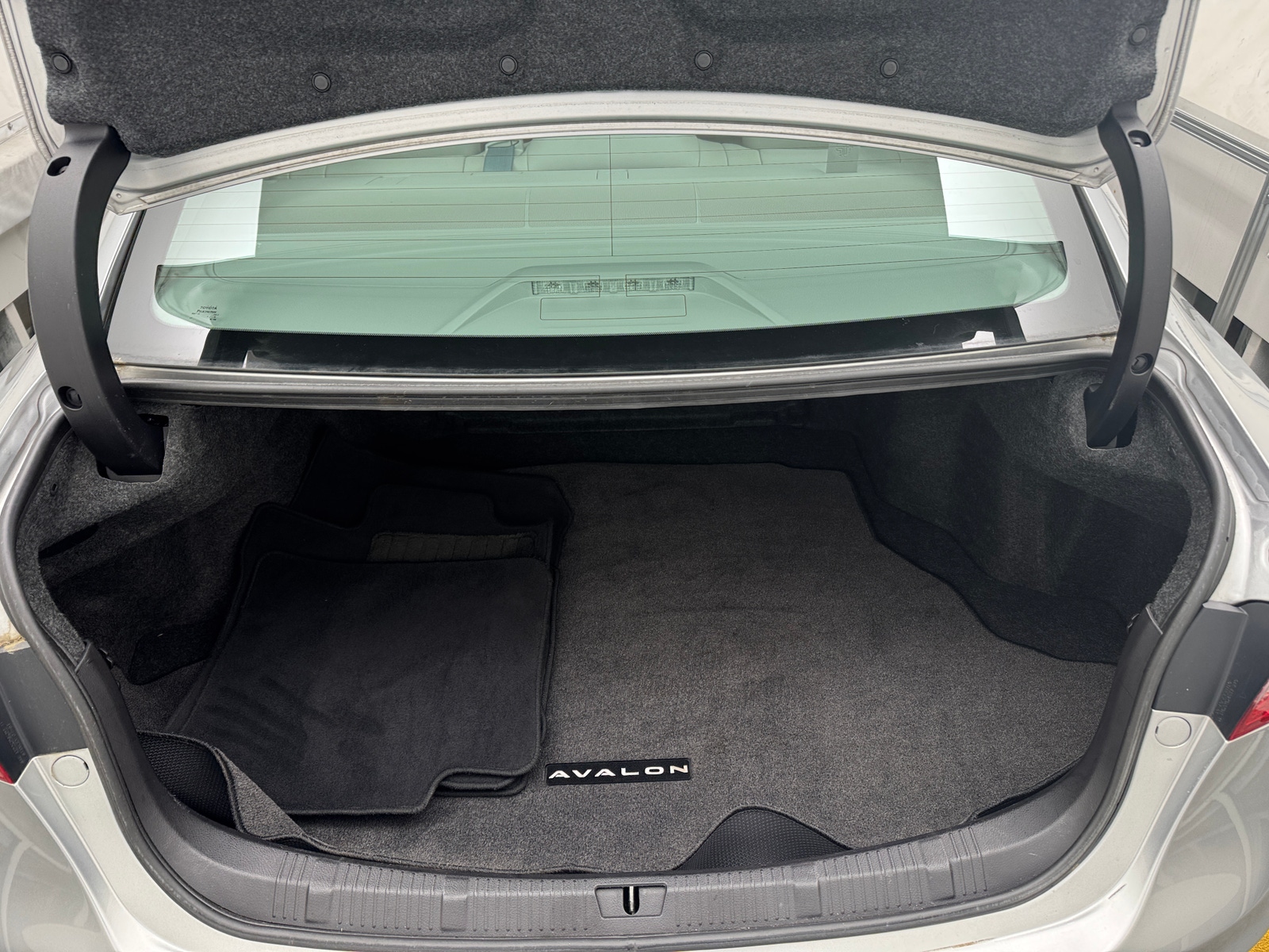Thumbnail: 2015 Toyota Avalon - 6