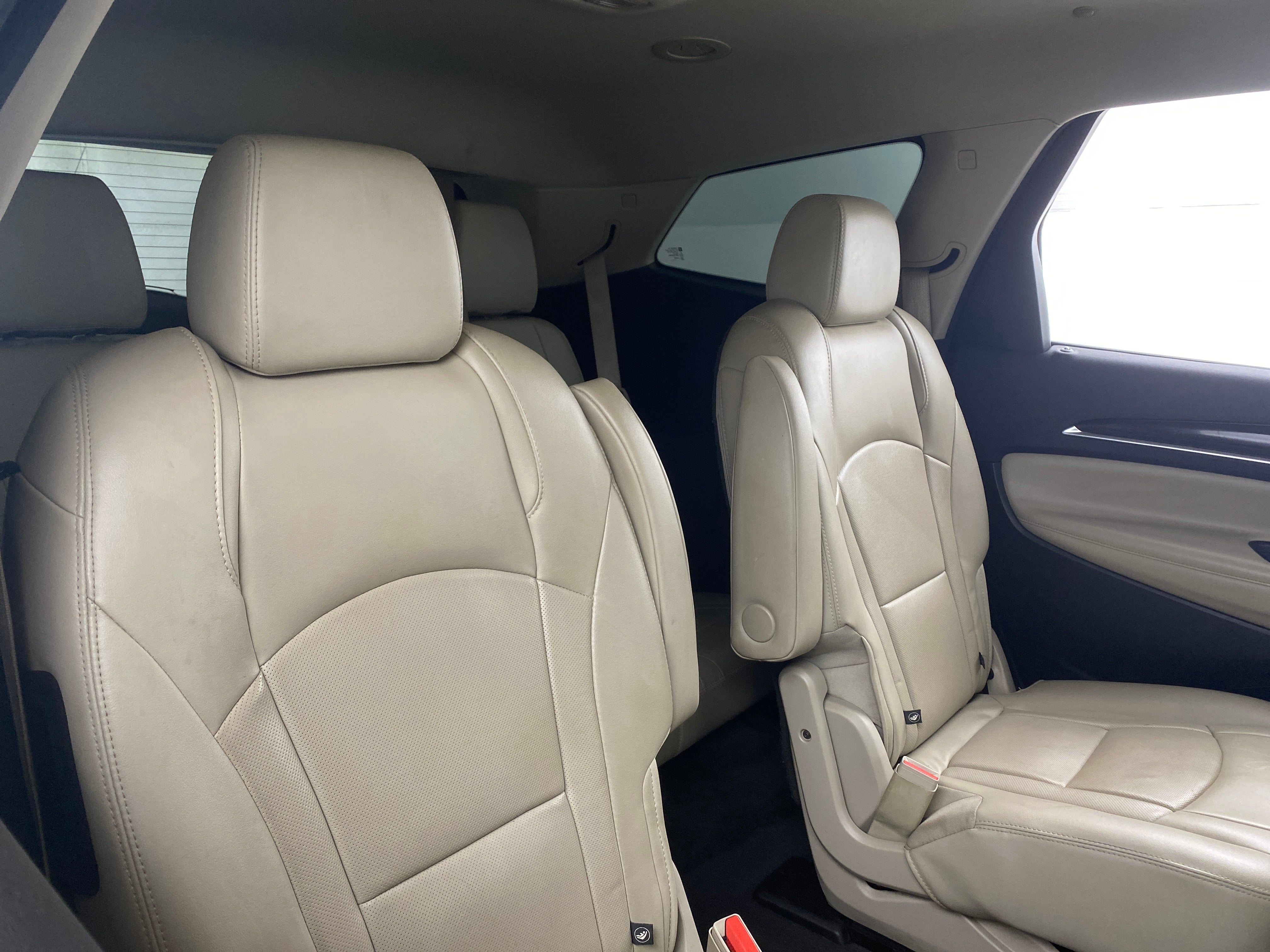 2019 Buick Enclave Essence 5