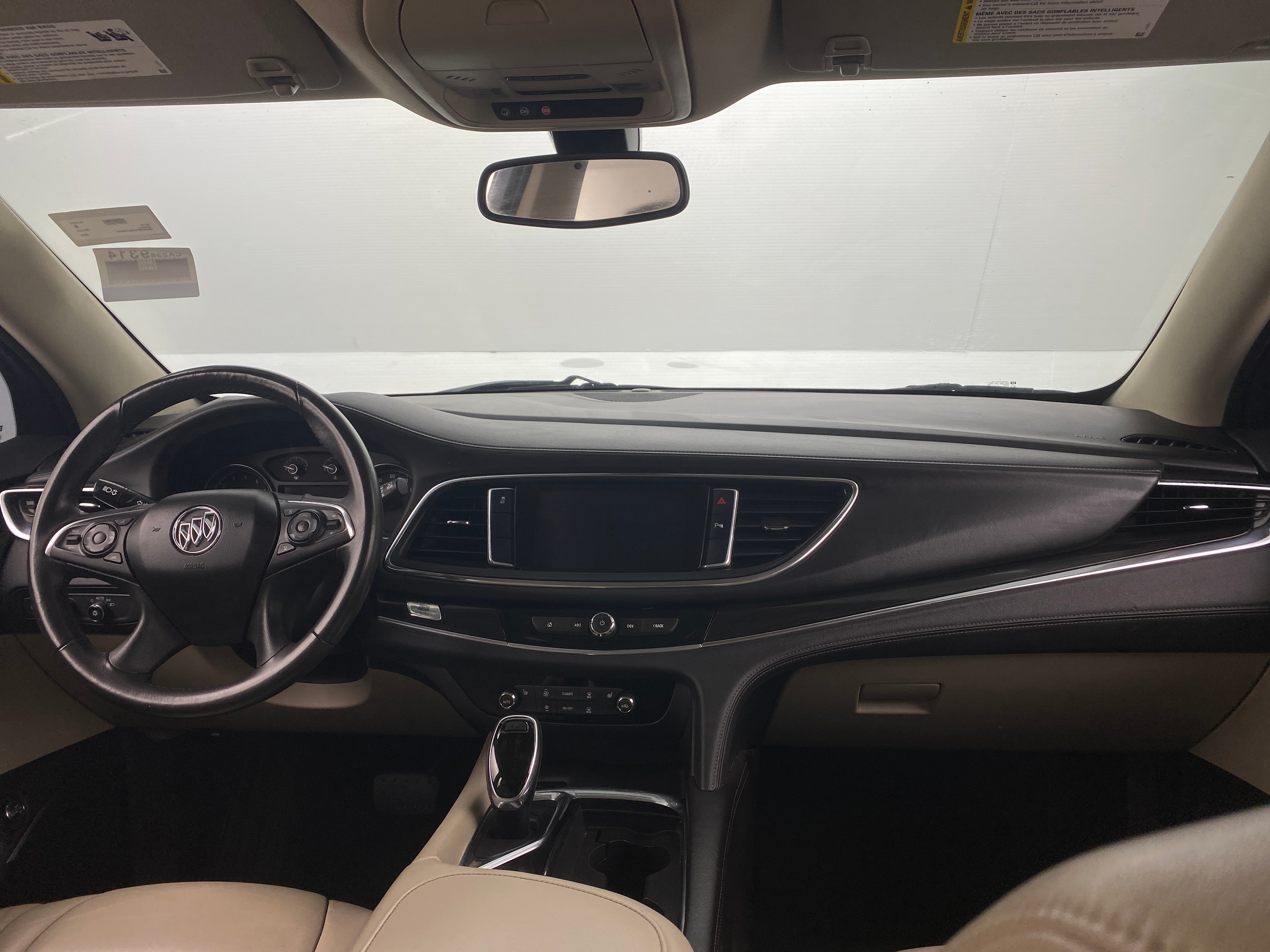 2019 Buick Enclave Essence 2