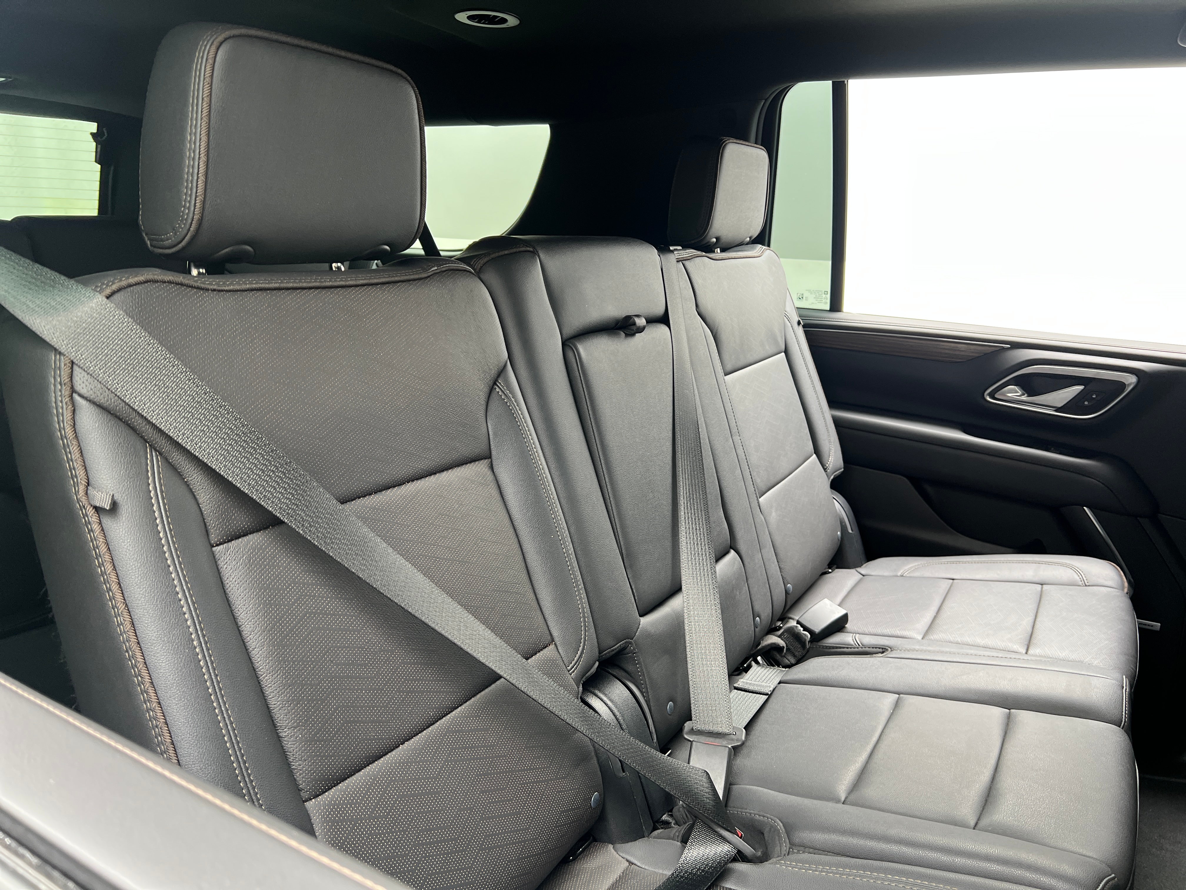 2023 Chevrolet Suburban High Country 5