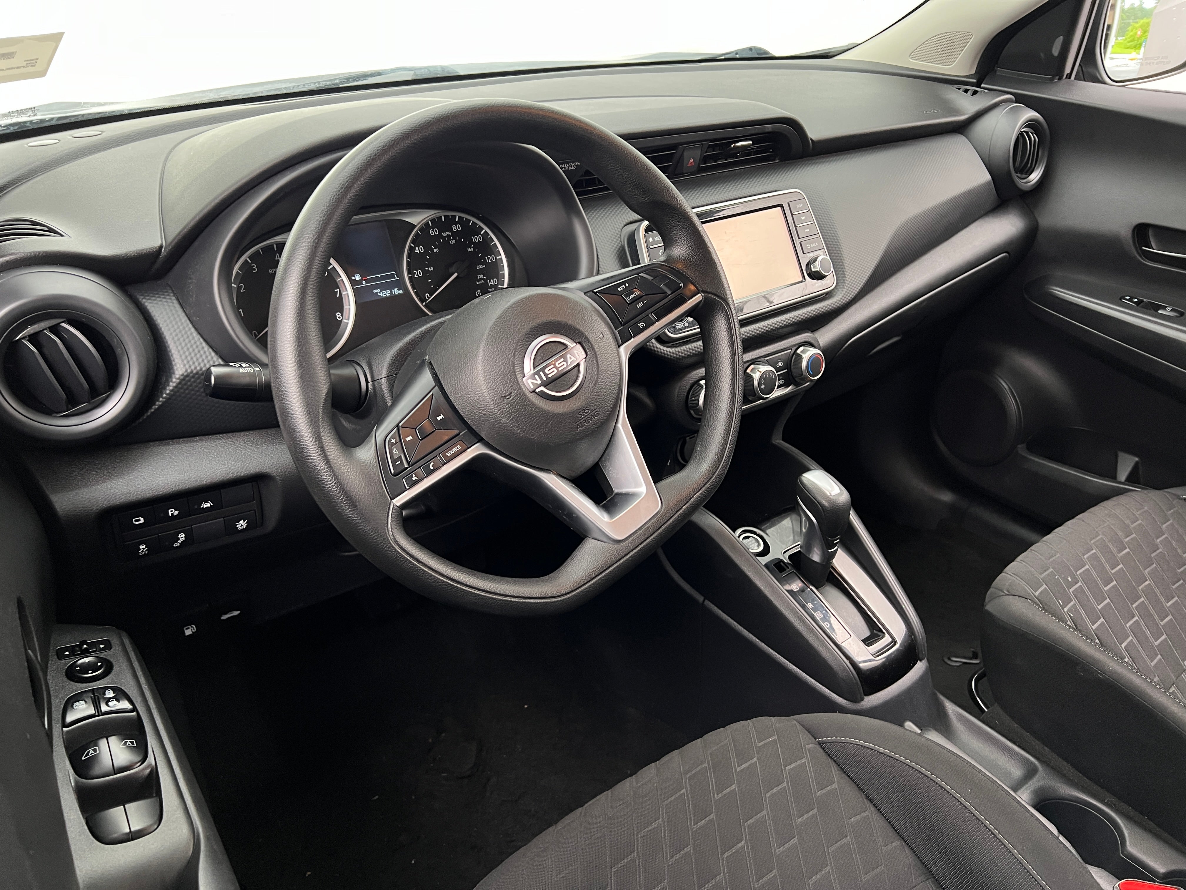 2022 Nissan Kicks S 3
