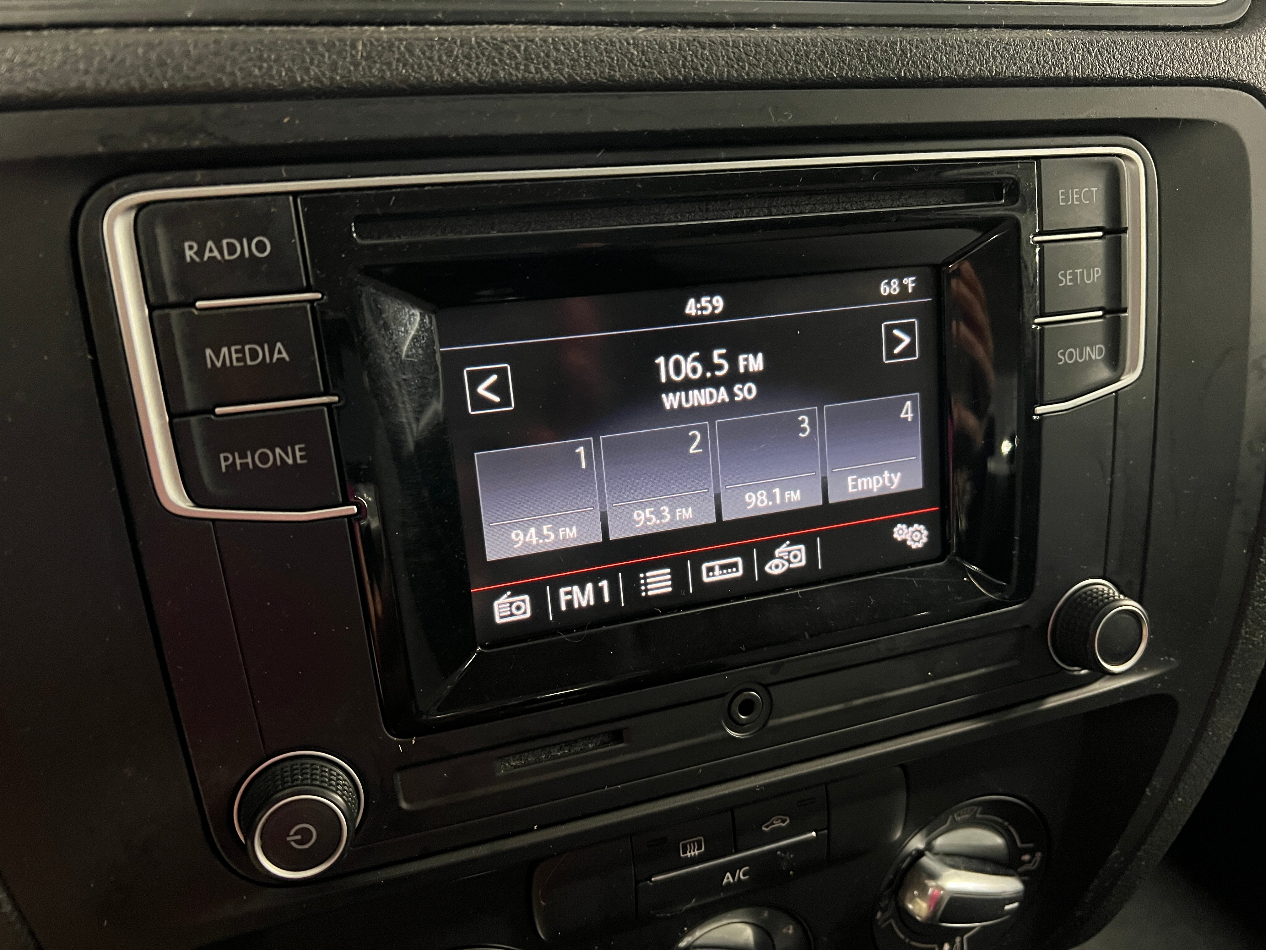 2017 Volkswagen Jetta S 4