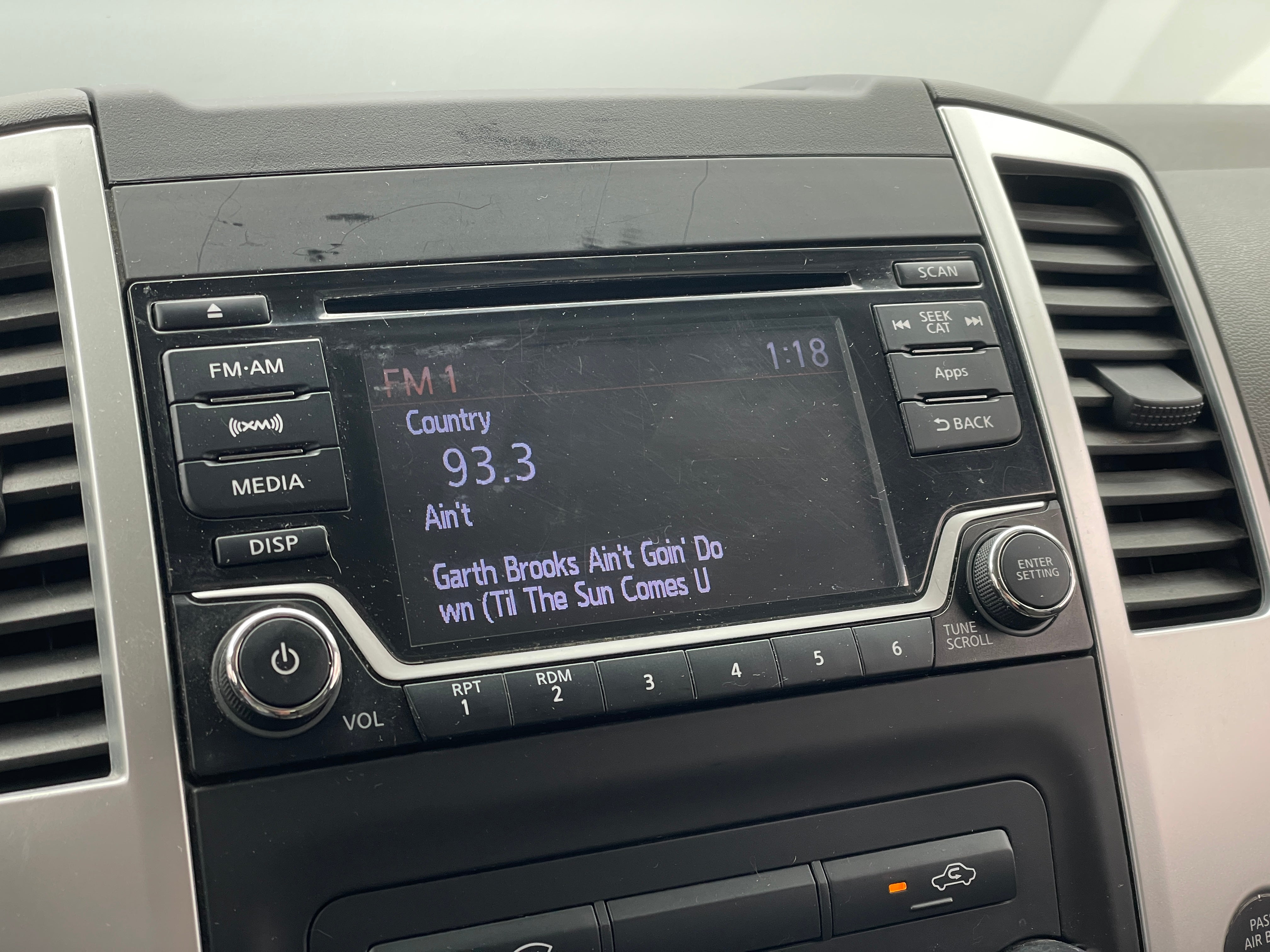 2016 Nissan Frontier SV 4